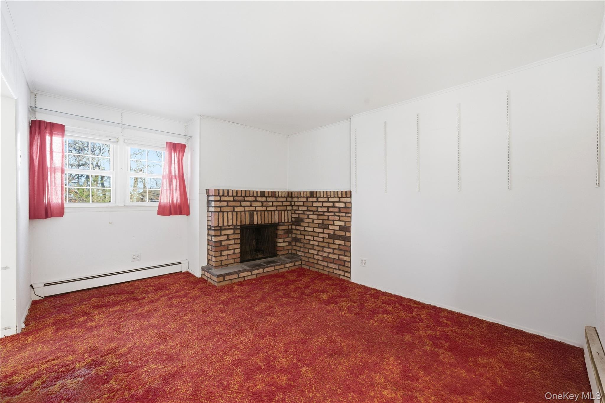 #15 photo, 115 Red Oak Court, Port Jefferson , NY 11777