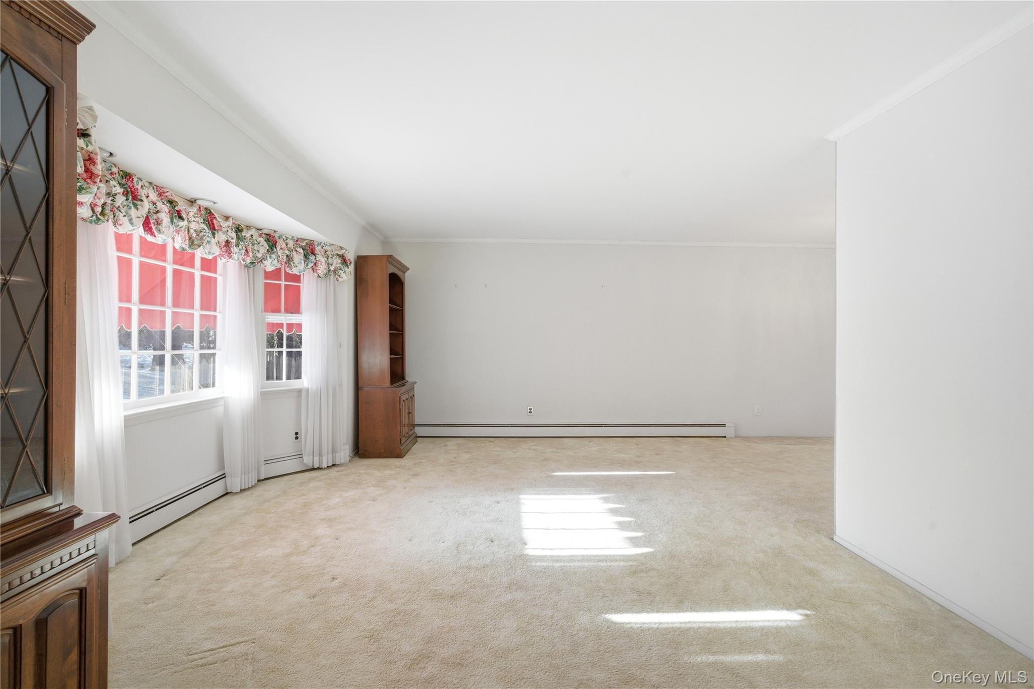 #3 photo, 115 Red Oak Court, Port Jefferson , NY 11777