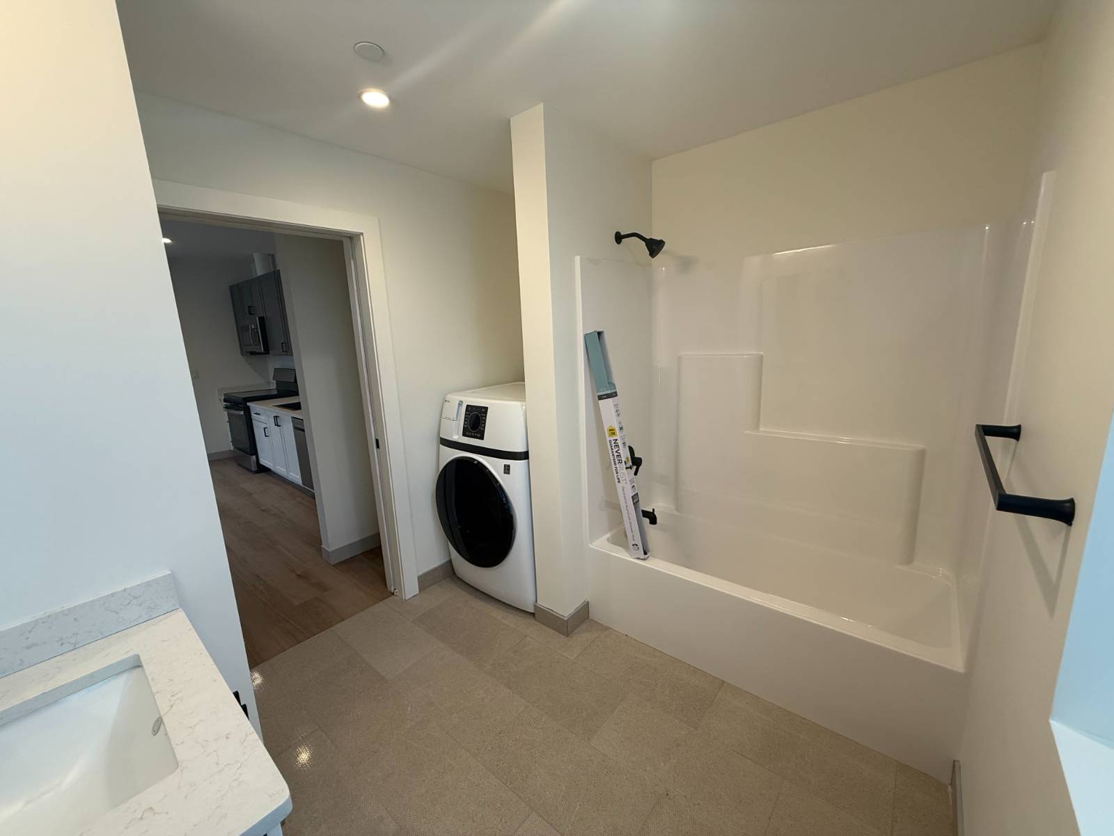 #8 photo, 1117 W Fayette Street, #202, 纽约州 Syracuse , NY 13204