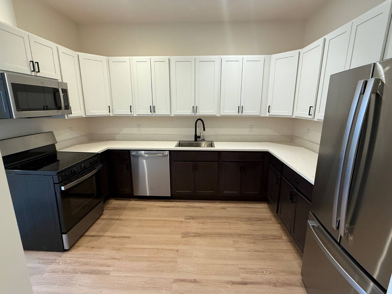 #3 photo, 1117 W Fayette Street, #212, 纽约州 Syracuse , NY 13204