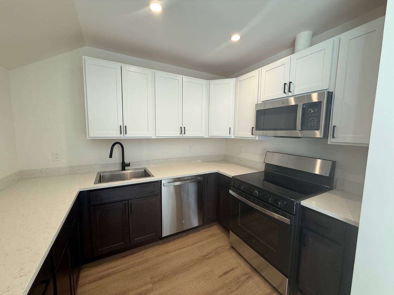 #4 photo, 1117 W Fayette Street, #312, 纽约州 Syracuse , NY 13204