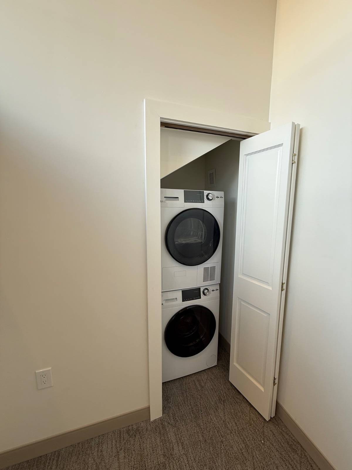 #11 photo, 1117 W Fayette Street, #314, 纽约州 Syracuse , NY 13204