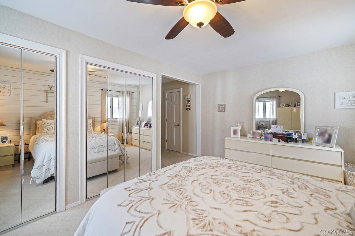 #19 photo, 158 Spiral Road, Holtsville , NY 11742