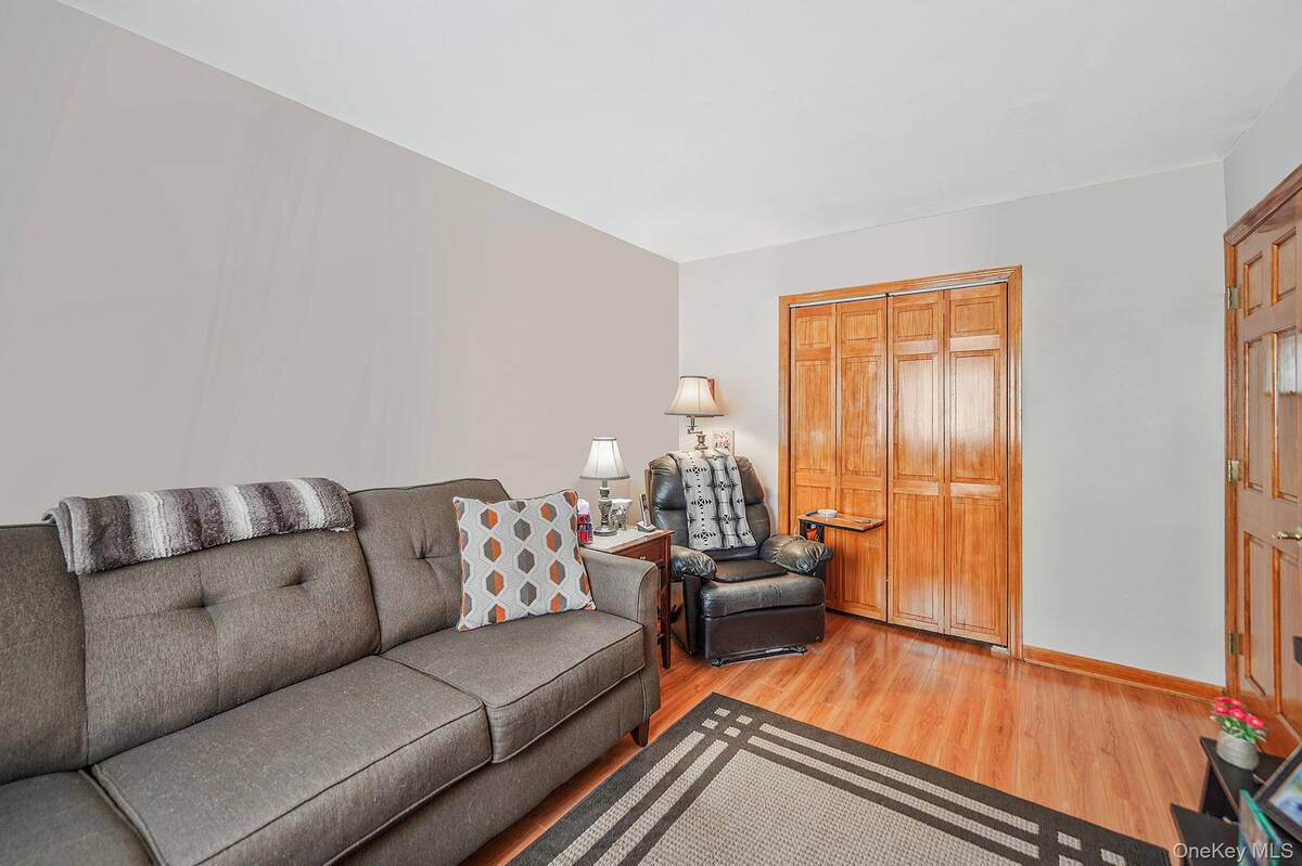 #23 photo, 158 Spiral Road, Holtsville , NY 11742