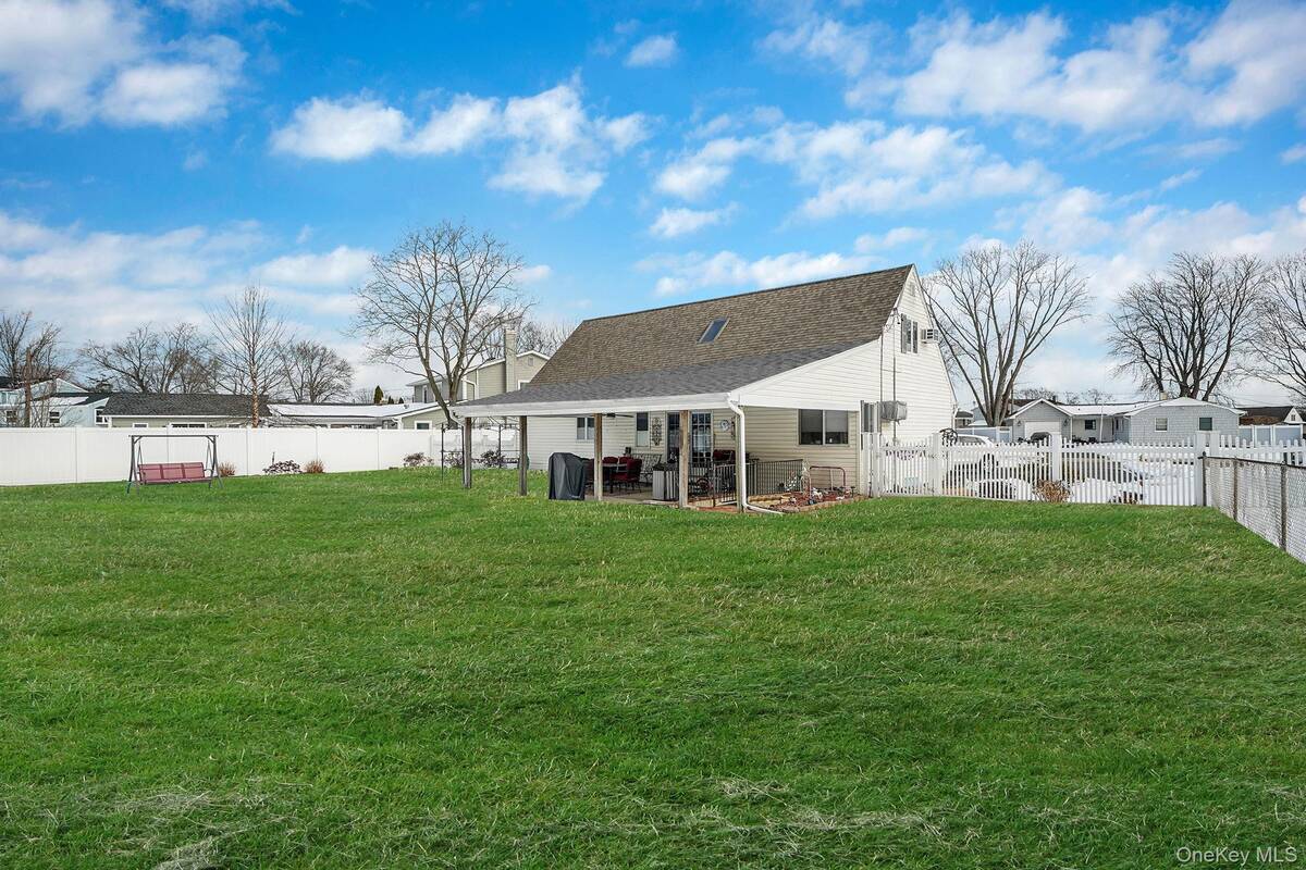 #9 photo, 158 Spiral Road, Holtsville , NY 11742