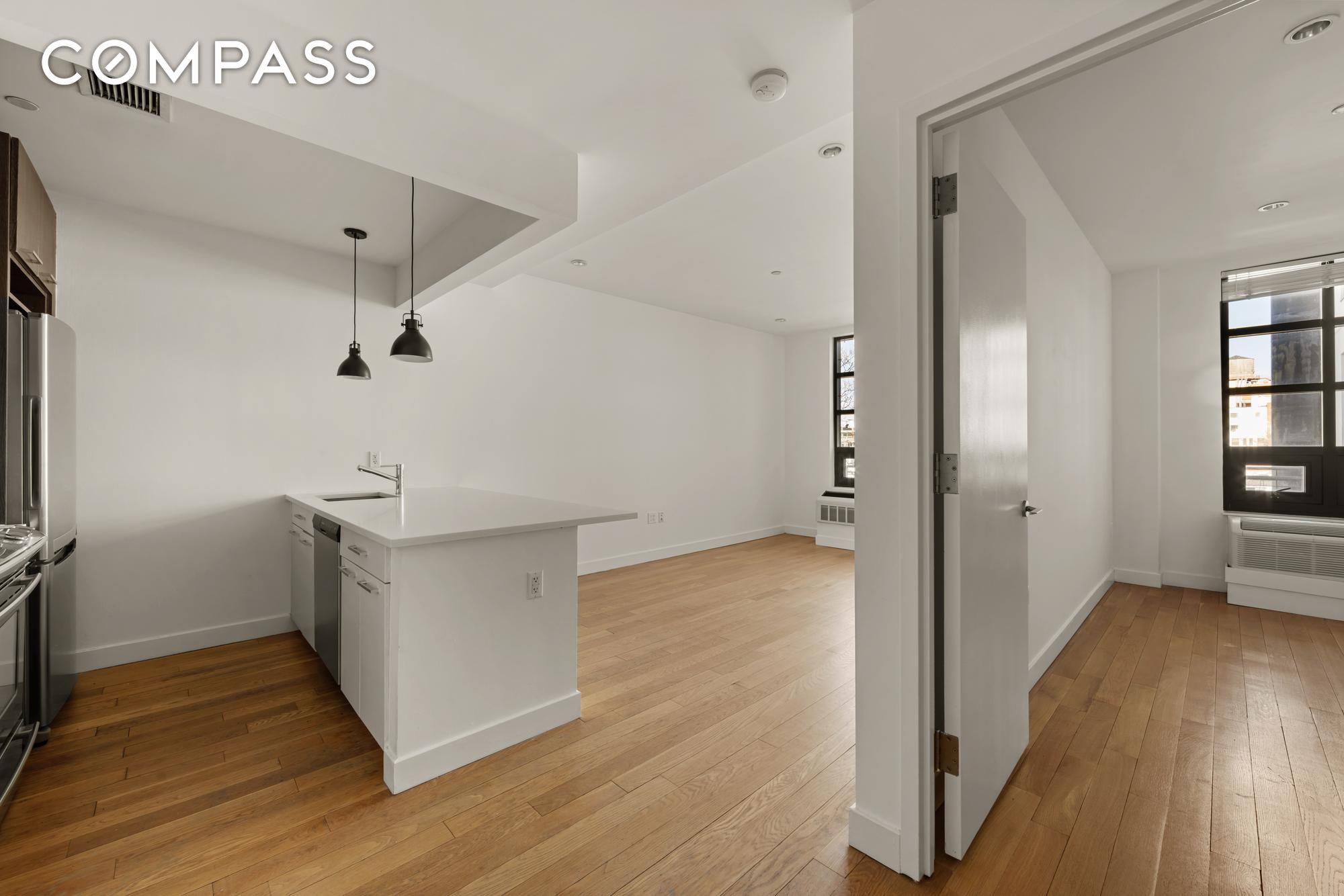 #5 photo, Brooklyn, Williamsburg , NY 11249