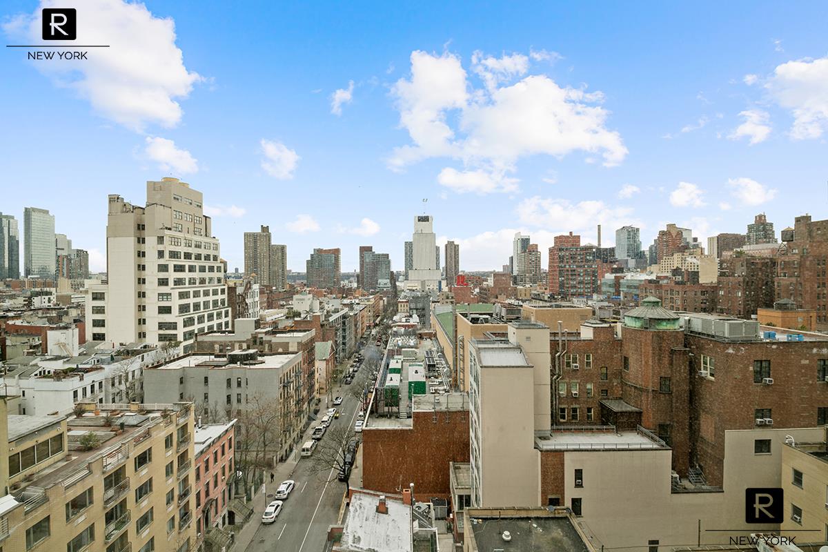 #13 photo, 301 W 53rd Street, Hell's Kitchen , NY 10019