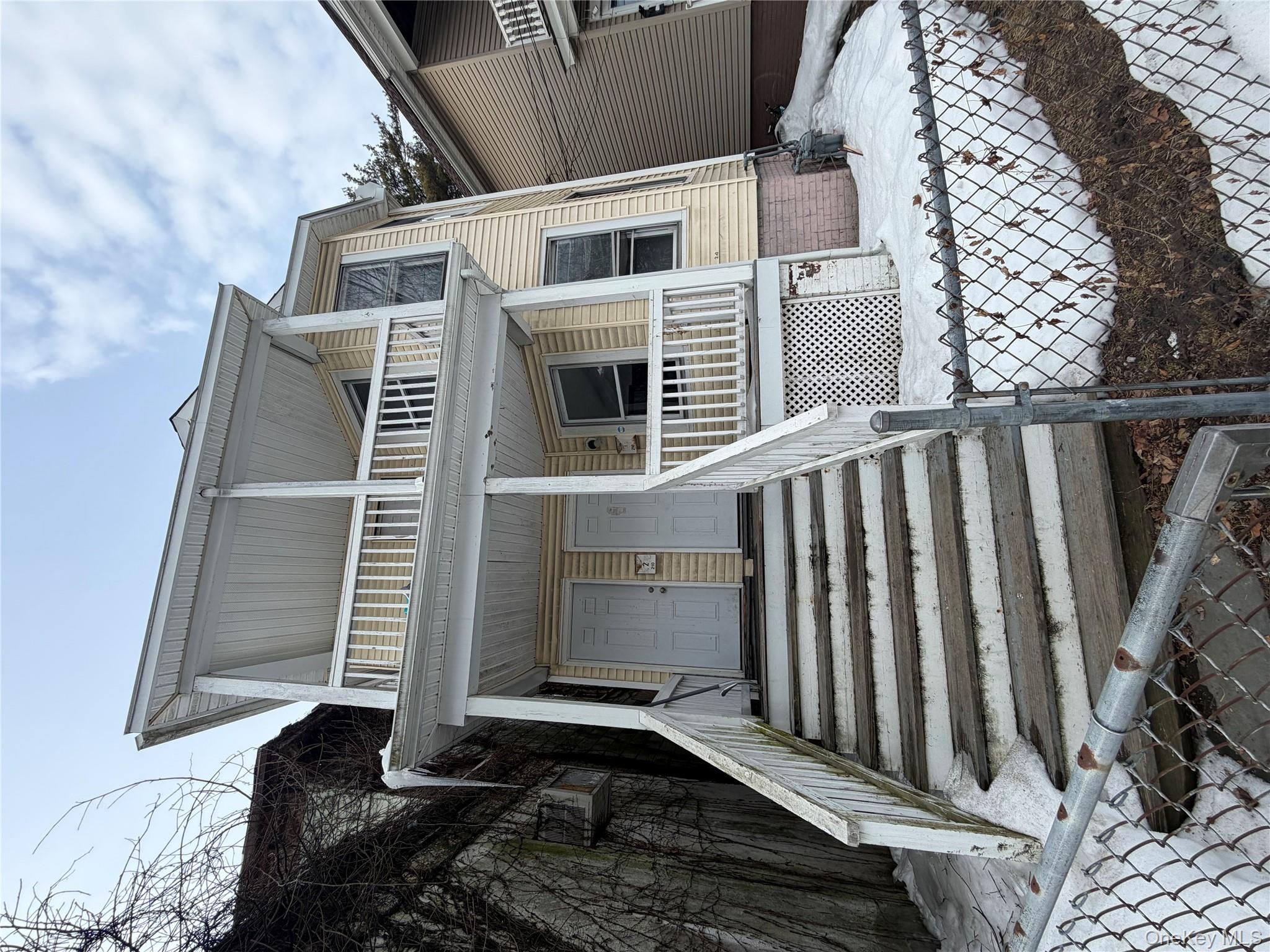 #1 photo, 210 N Hamilton Street, Poughkeepsie , NY 12601