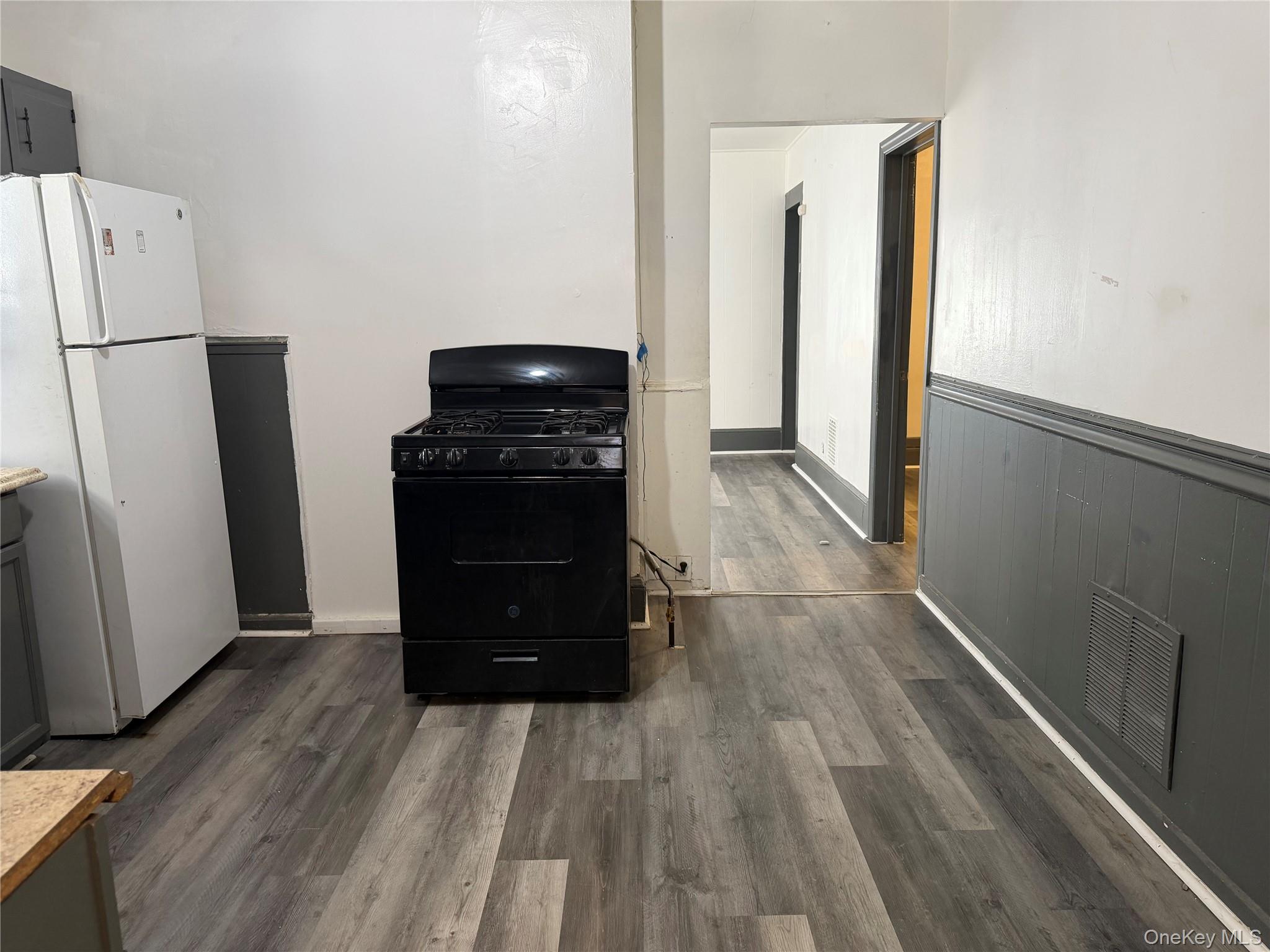 #8 photo, 210 N Hamilton Street, Poughkeepsie , NY 12601