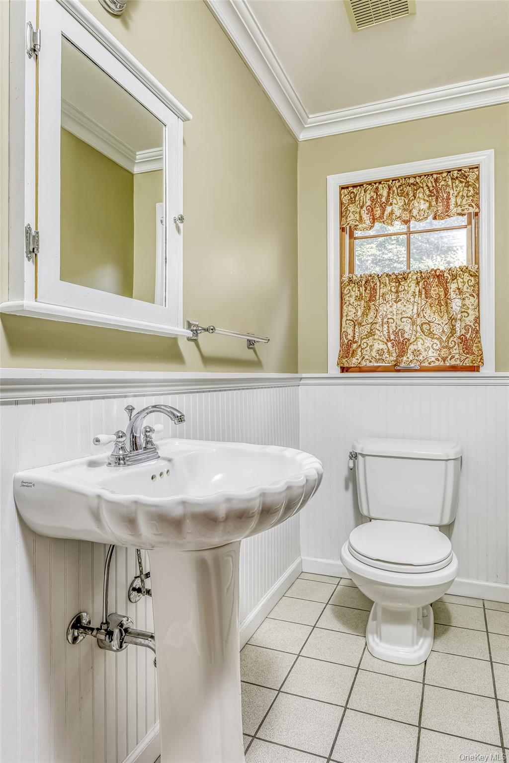 #10 photo, 12 Canterbury Lane, Suffern , NY 10901