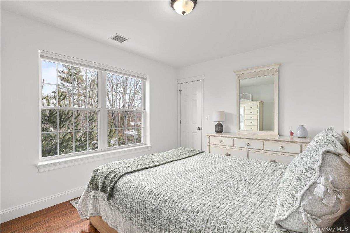 #19 photo, 5 Robert Rinaldi Lane, Briarcliff Manor , NY 10510