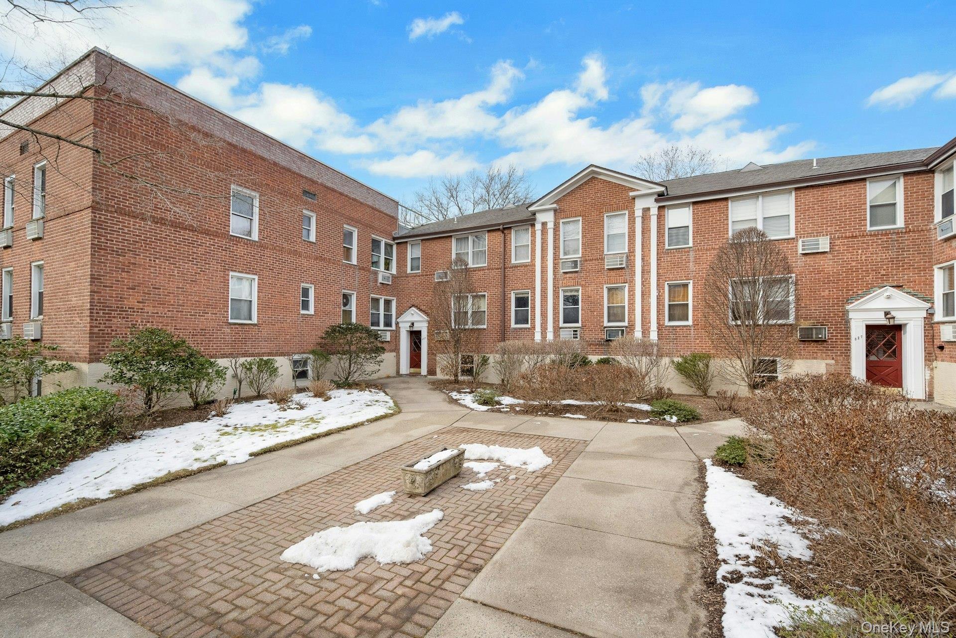 #19 photo, 329 Palmer Terrace, Mamaroneck , NY 10543