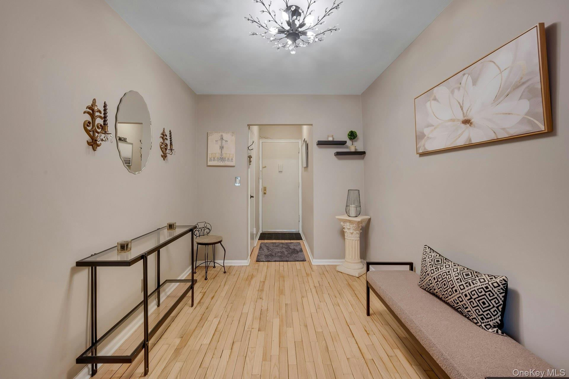 #4 photo, 329 Palmer Terrace, Mamaroneck , NY 10543