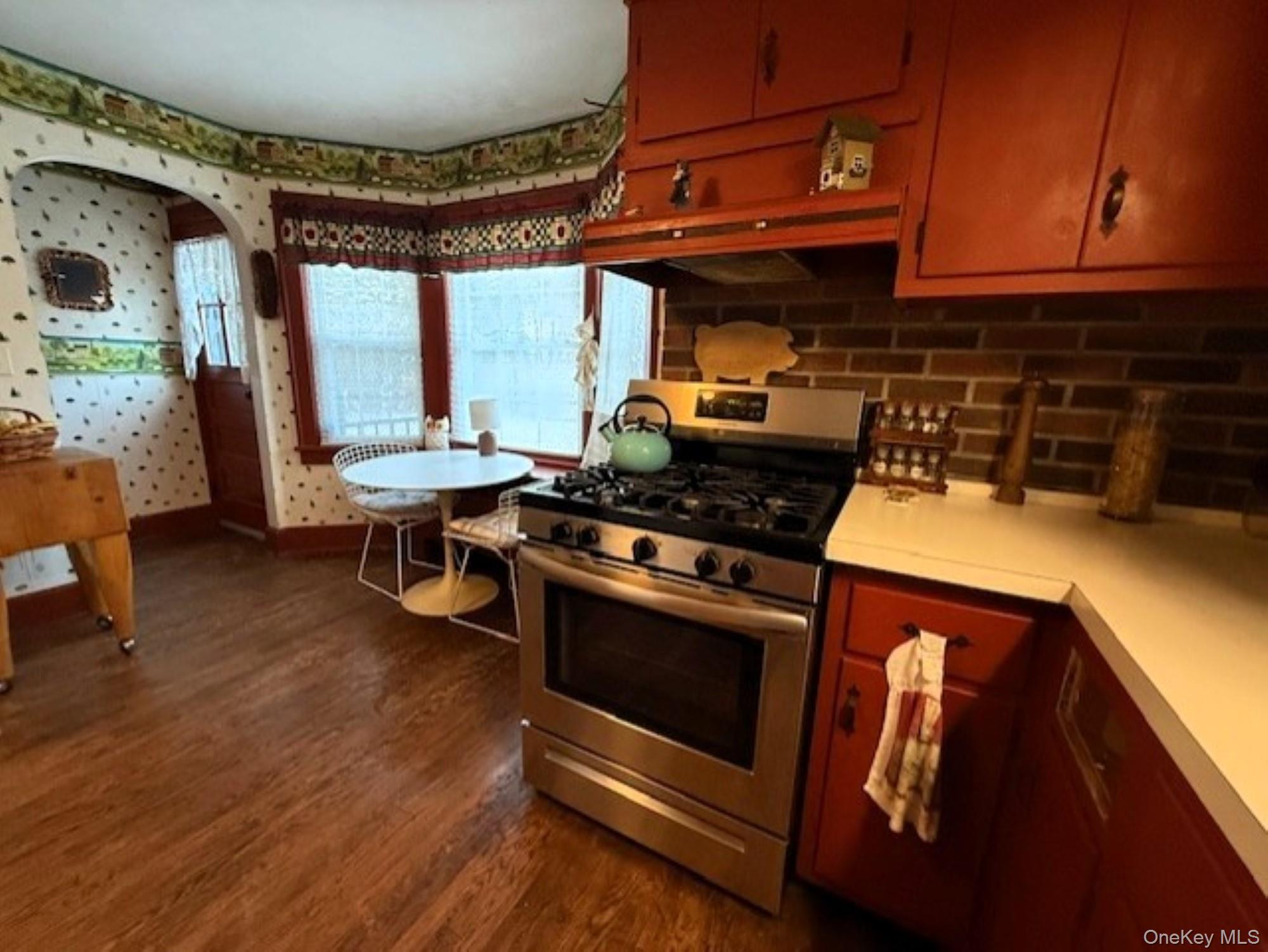 #10 photo, 10 Phillips Street, Red Hook , NY 12571