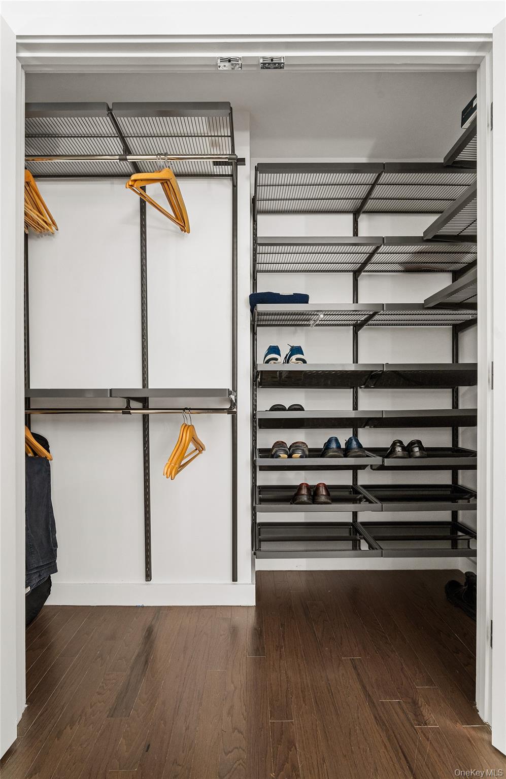 #6 photo, 3432 35th Street, Astoria , NY 11106