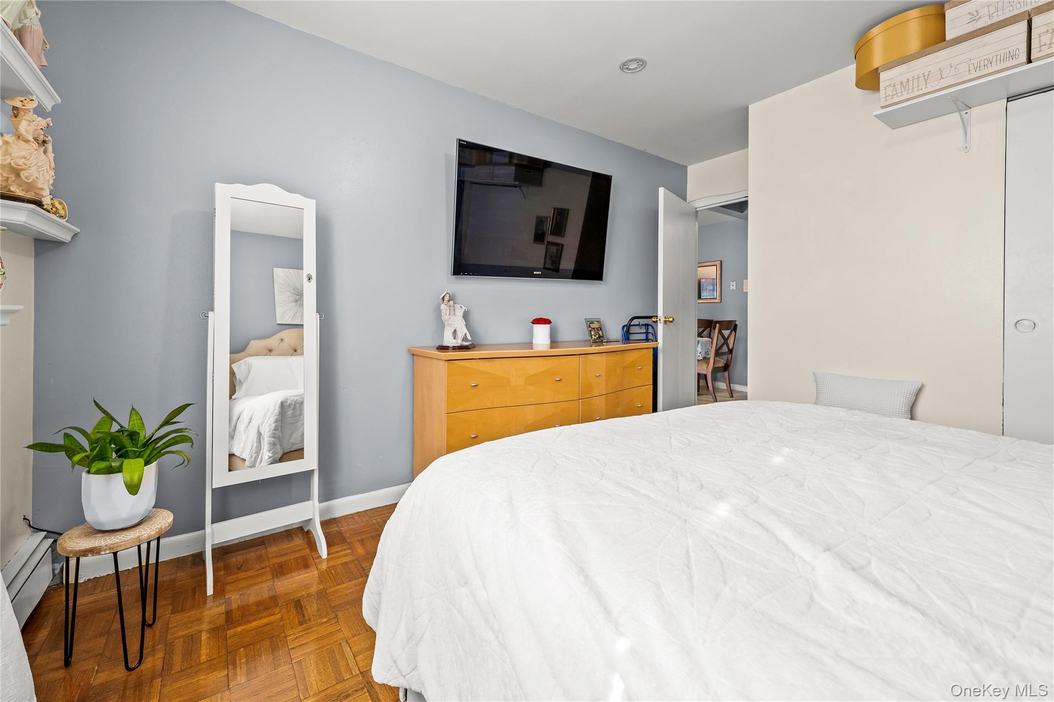 #4 photo, 5611 Van Cleef Street, Corona , NY 11368