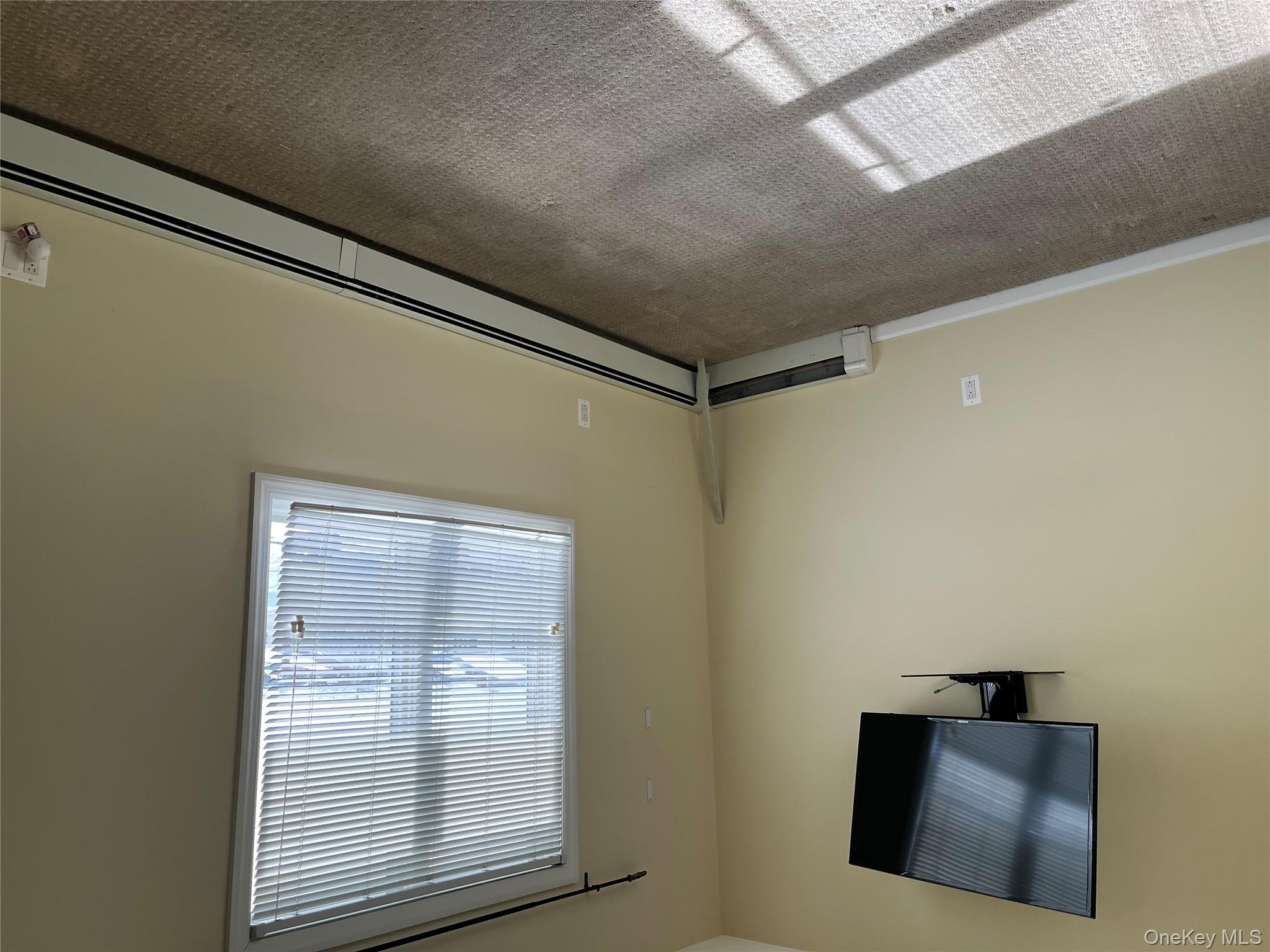 #12 photo, 50 Florence Avenue, Freeport , NY 11520