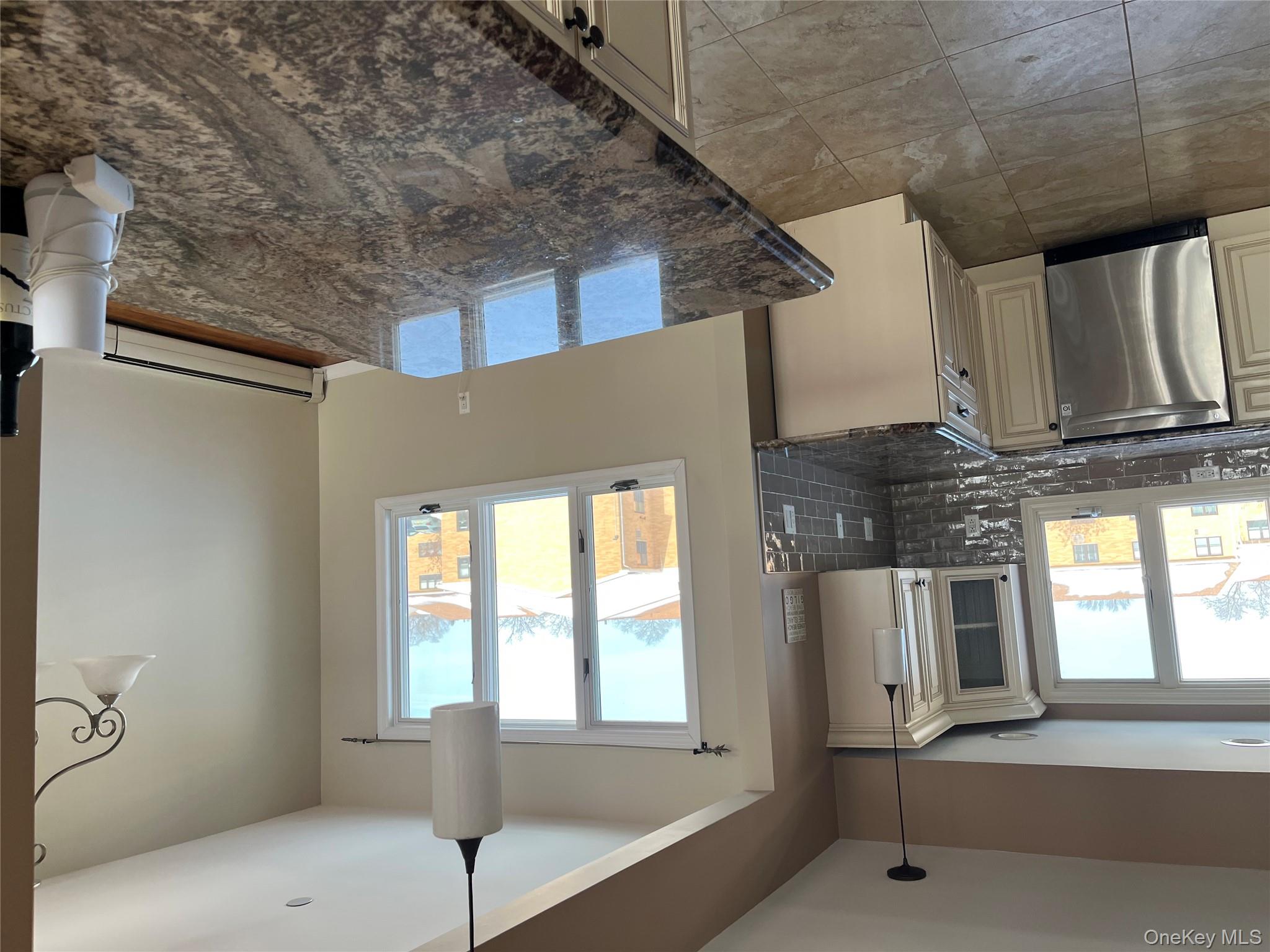 #7 photo, 50 Florence Avenue, Freeport , NY 11520