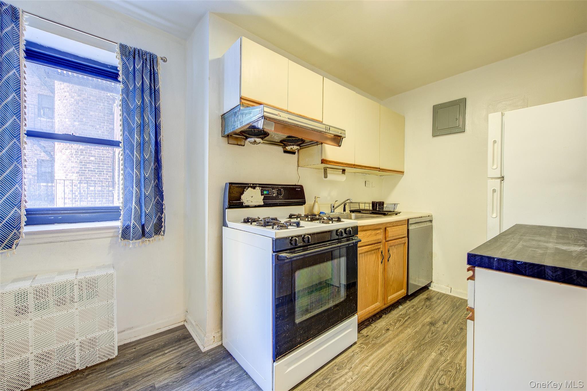 #16 photo, 102-45 67th Road, Forest Hills , NY 11375