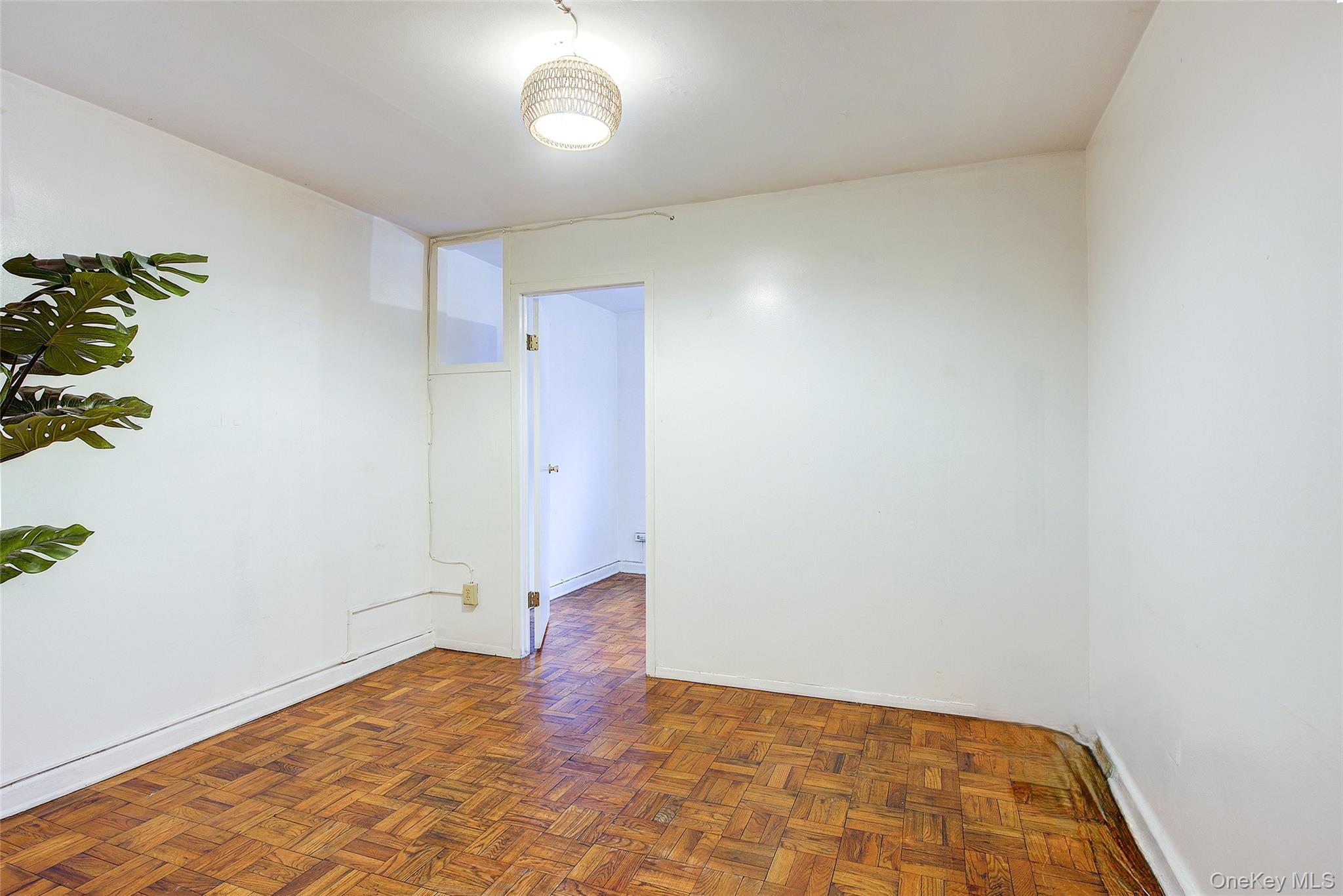 #8 photo, 102-45 67th Road, Forest Hills , NY 11375