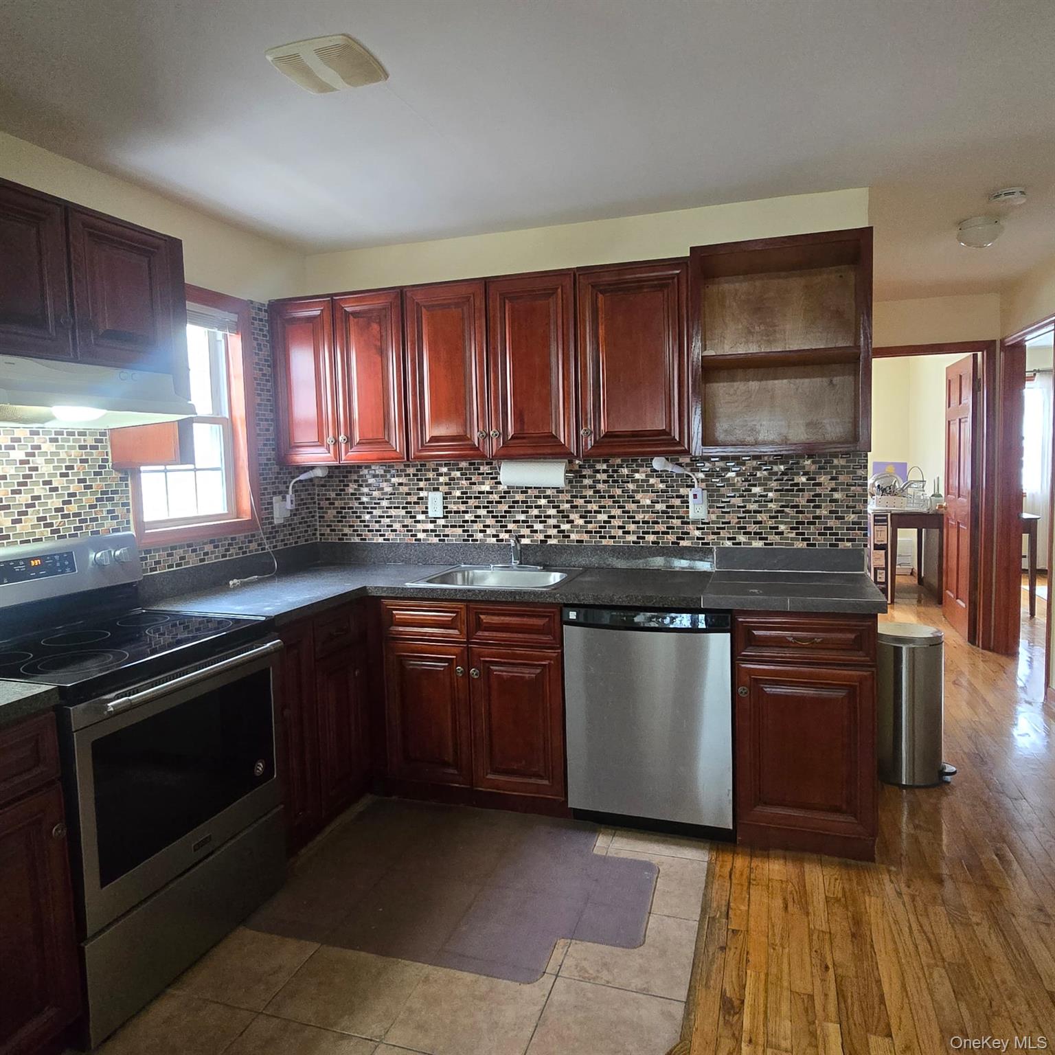 #6 photo, 238-12 148th Drive, 뉴욕퀸즈 Rosedale , NY 11422