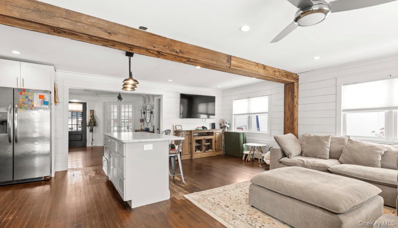 #2 photo, 47 Smith Avenue, Islip , NY 11751