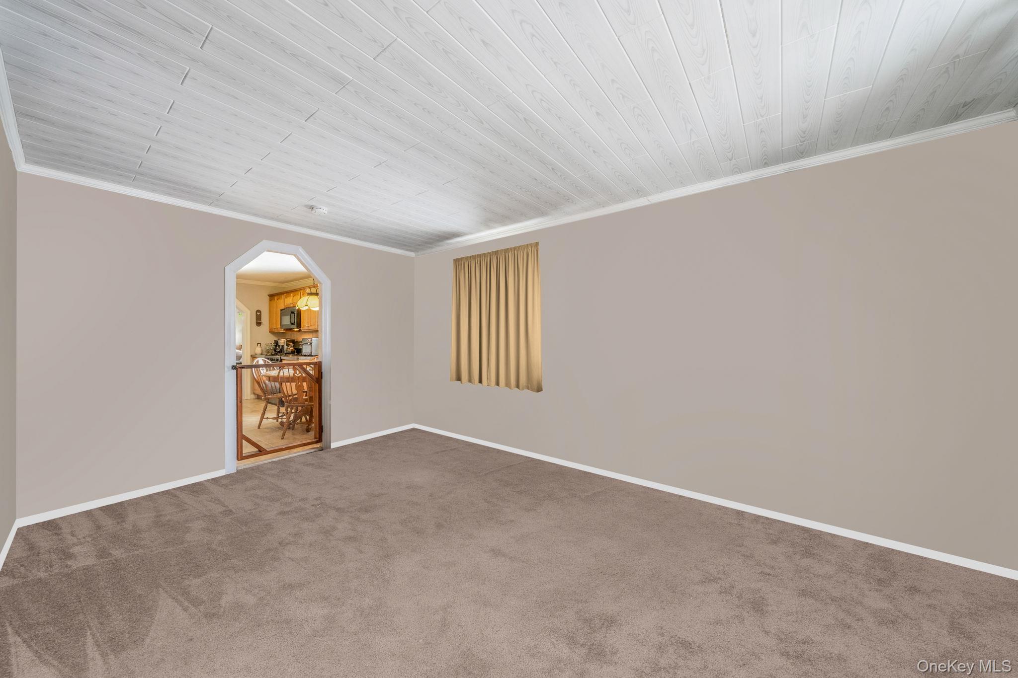 #10 photo, 924 S 4th Street, Lindenhurst , NY 11757