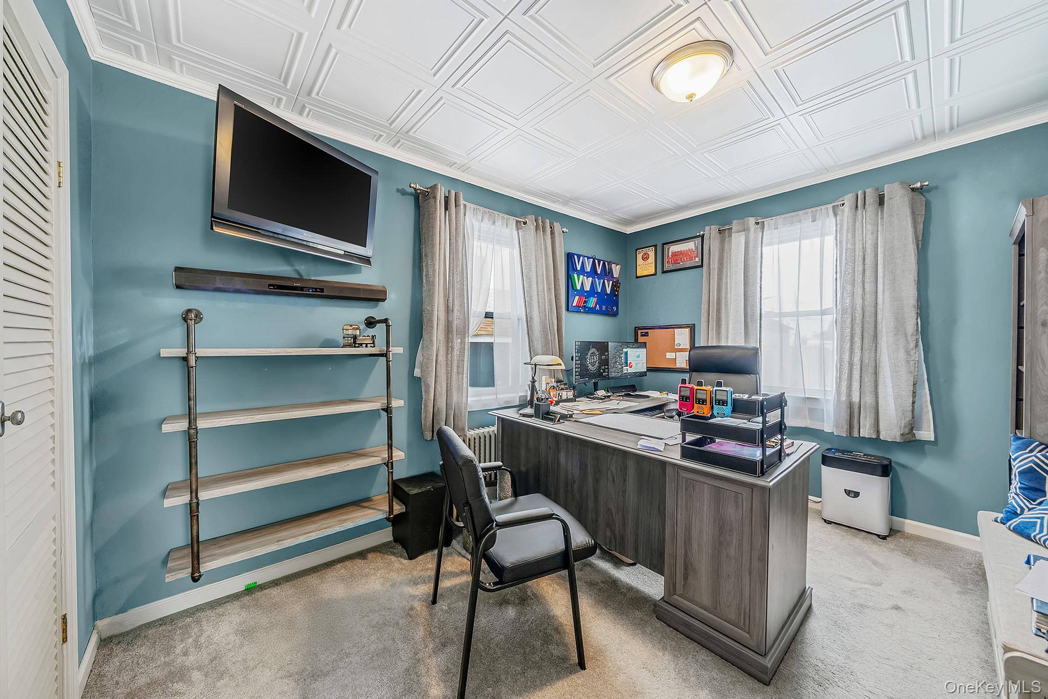 #18 photo, 924 S 4th Street, Lindenhurst , NY 11757