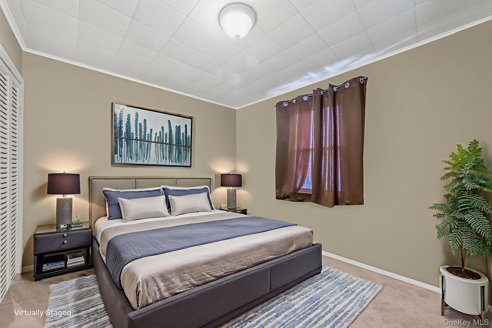 #19 photo, 924 S 4th Street, Lindenhurst , NY 11757