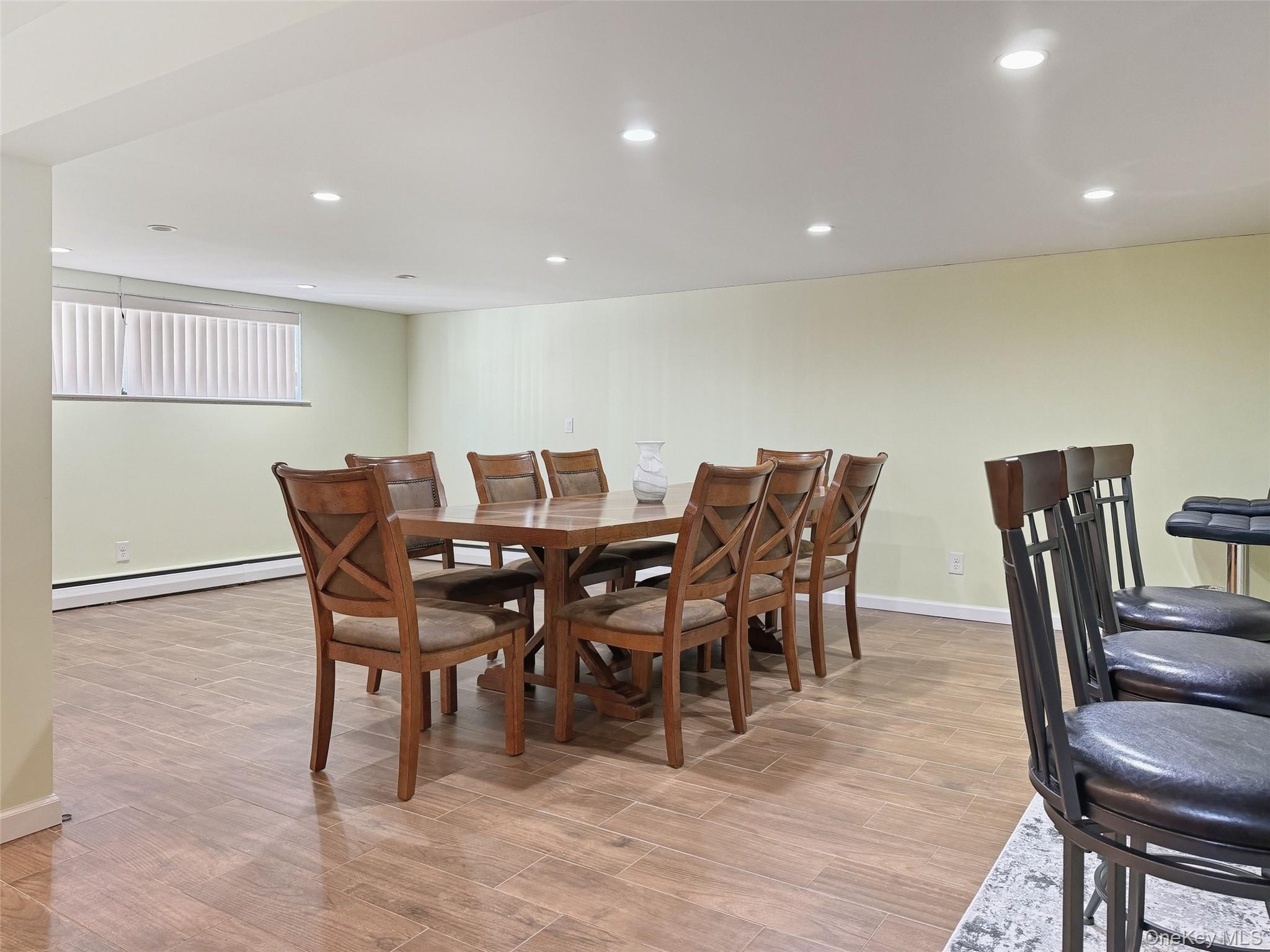 #14 photo, 716 Park Lane, Valley Stream , NY 11581