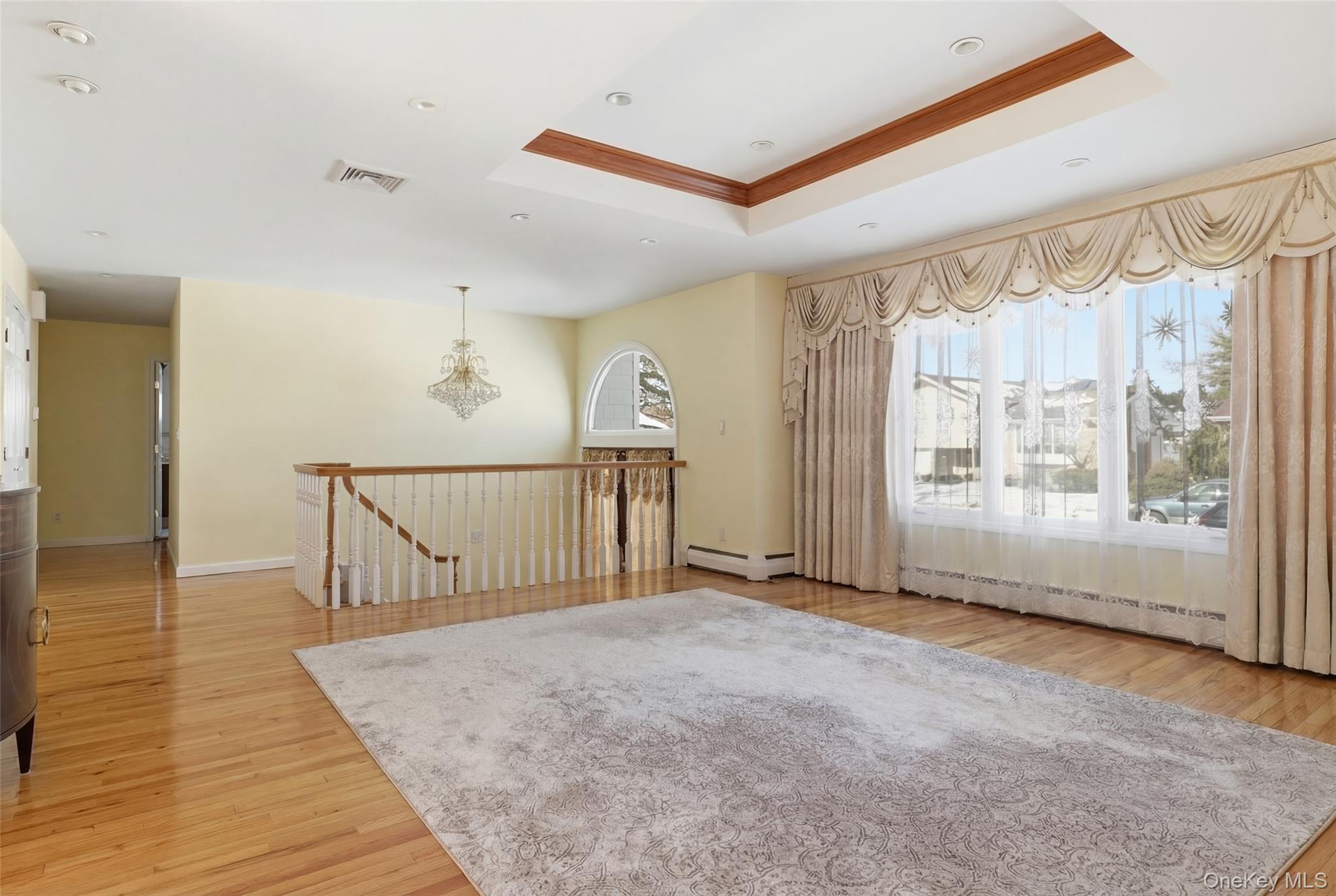 #3 photo, 716 Park Lane, Valley Stream , NY 11581