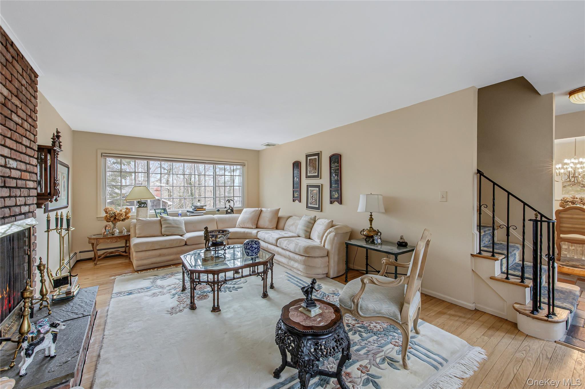 #12 photo, 35 High Hills Lane, Huntington Station , NY 11746