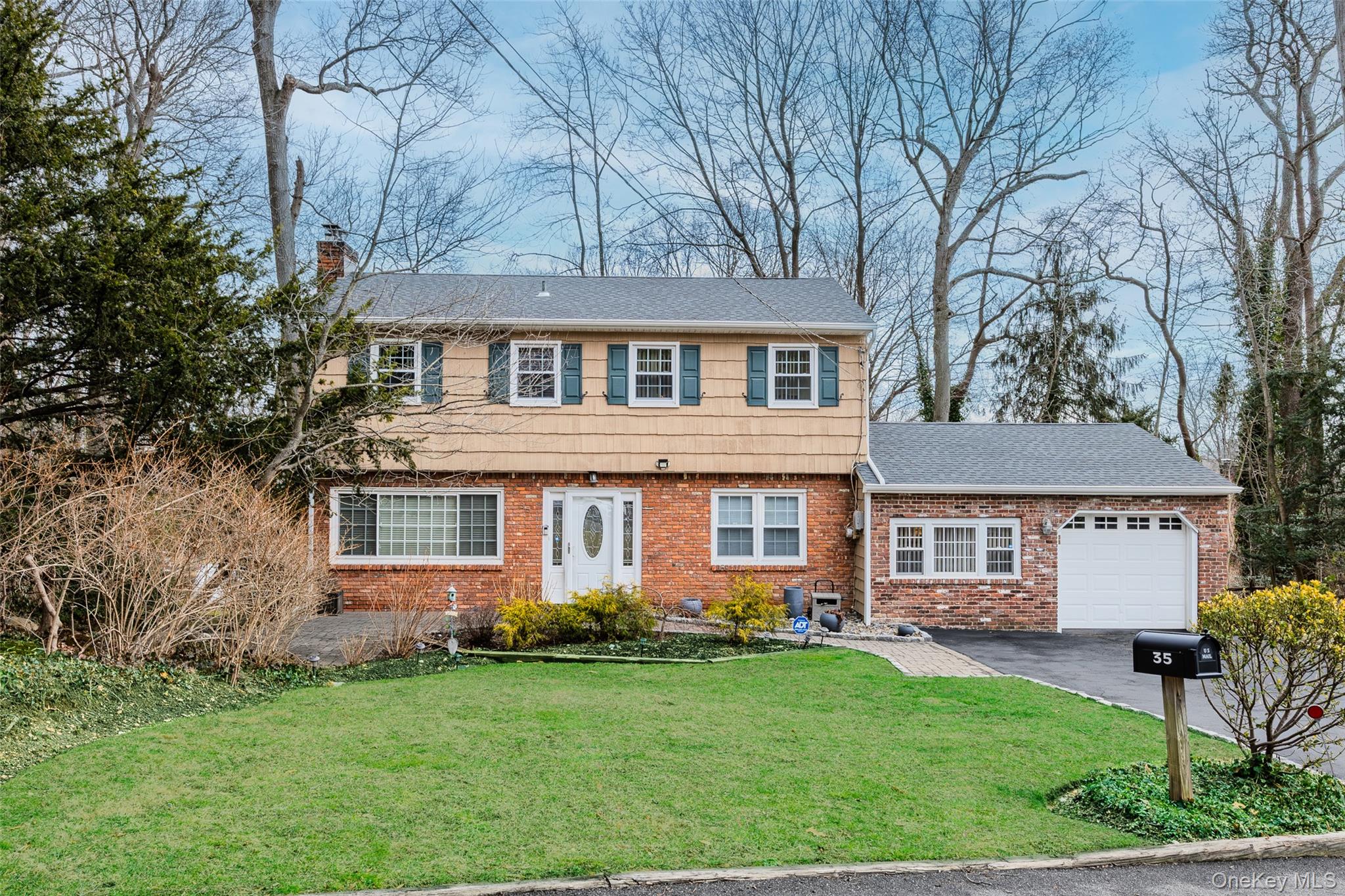 #3 photo, 35 High Hills Lane, Huntington Station , NY 11746