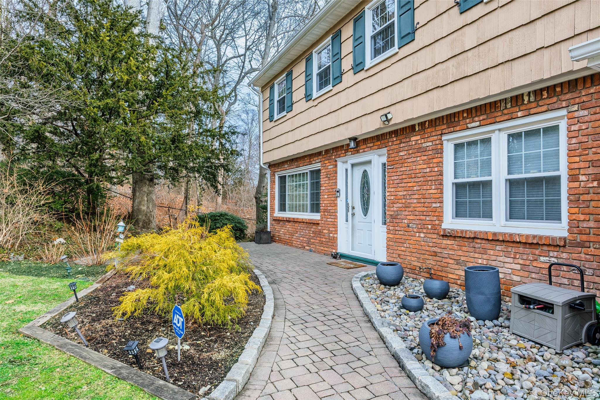 #7 photo, 35 High Hills Lane, Huntington Station , NY 11746