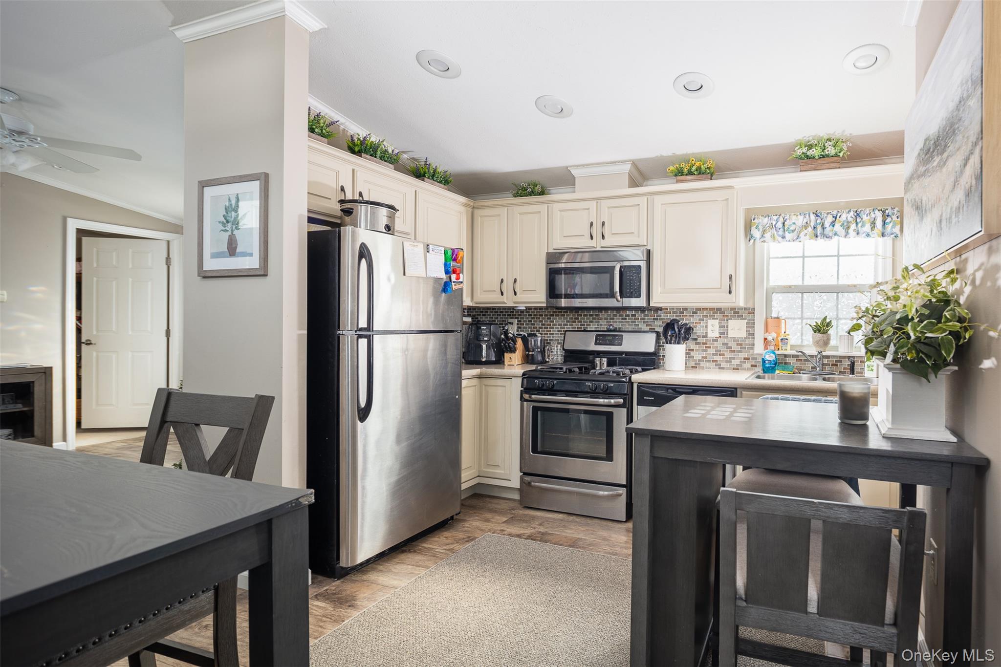 #3 photo, 181 Glynwood, Саффолк ‖ Riverhead , NY 11901