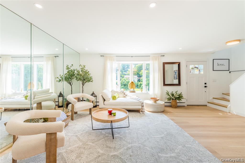 #2 photo, 120 Glenwood Road, नासाउ काउंटी Glenwood Landing , NY 11547