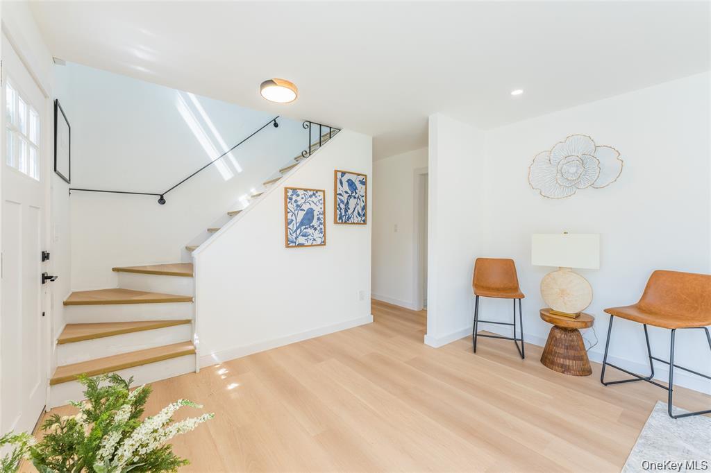 #7 photo, 120 Glenwood Road, नासाउ काउंटी Glenwood Landing , NY 11547