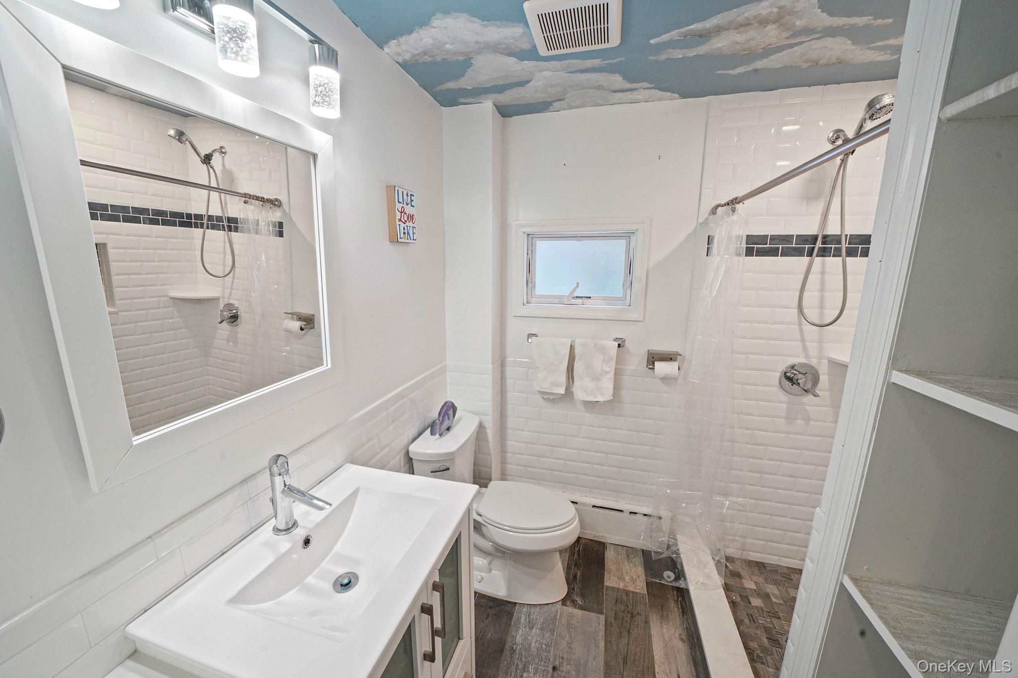 #18 photo, 20 Blythe Road, सफ़ोक काउंटी Ronkonkoma , NY 11779