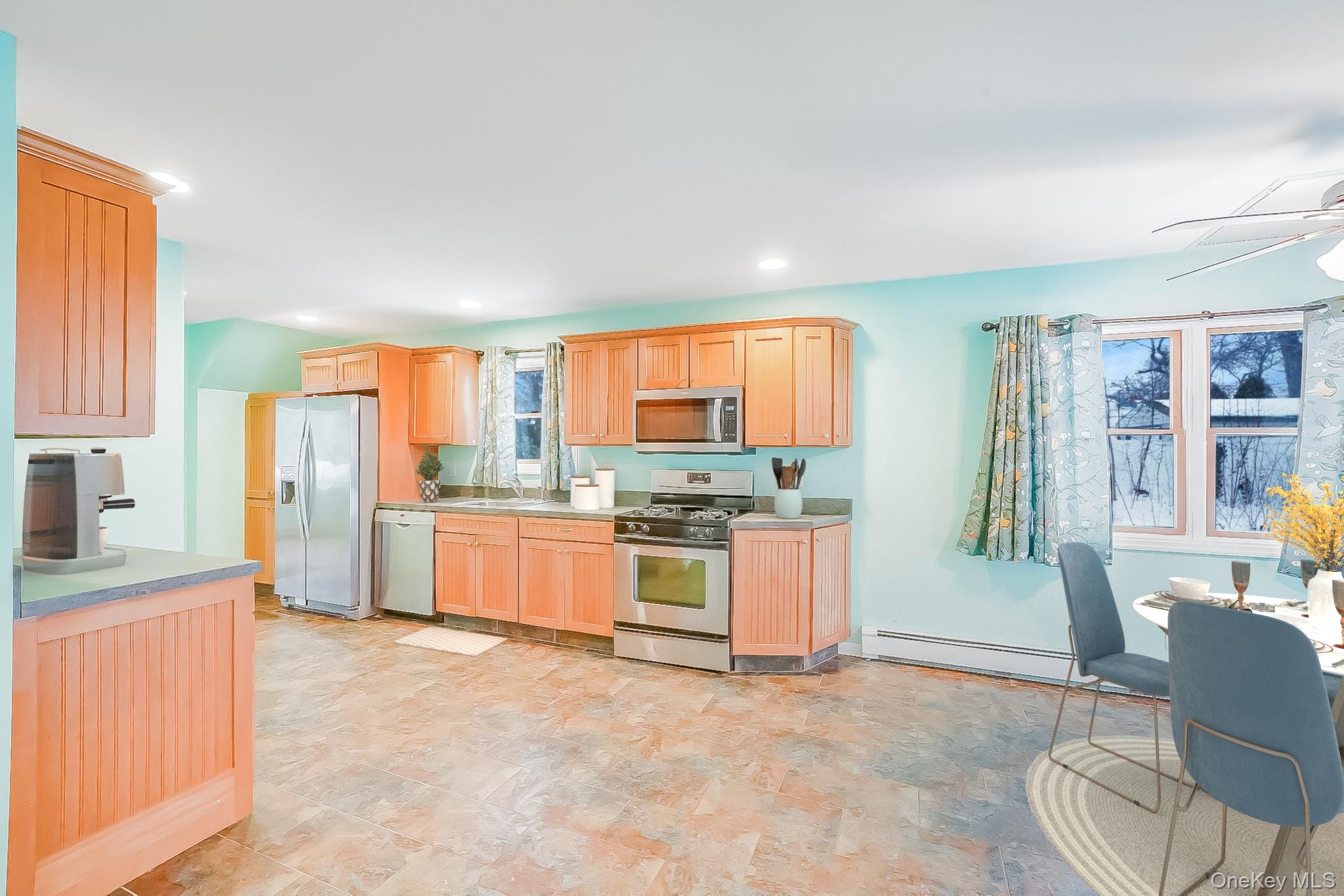 #6 photo, 20 Blythe Road, सफ़ोक काउंटी Ronkonkoma , NY 11779