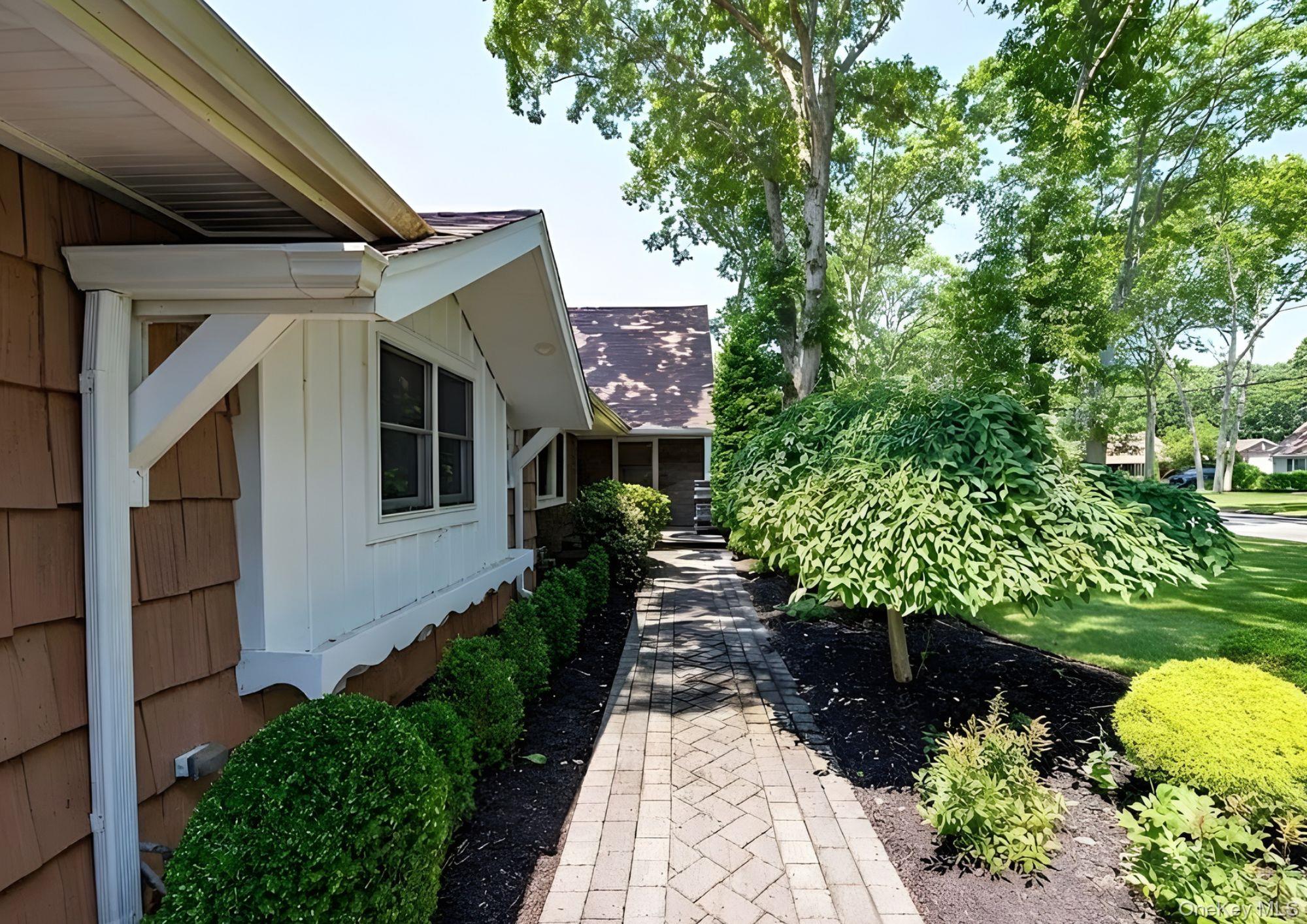 #4 photo, 22 Redwood Drive, Great River , NY 11739