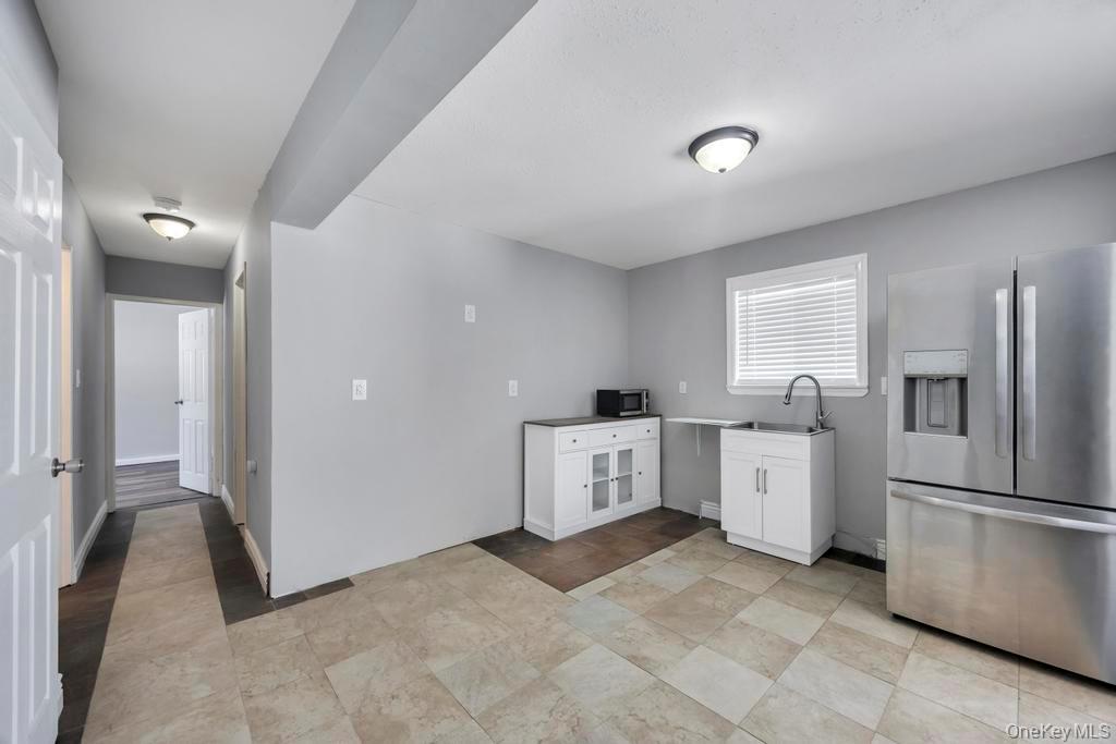 #20 photo, 9 Meadow Avenue, Саффолк ‖ Medford , NY 11763