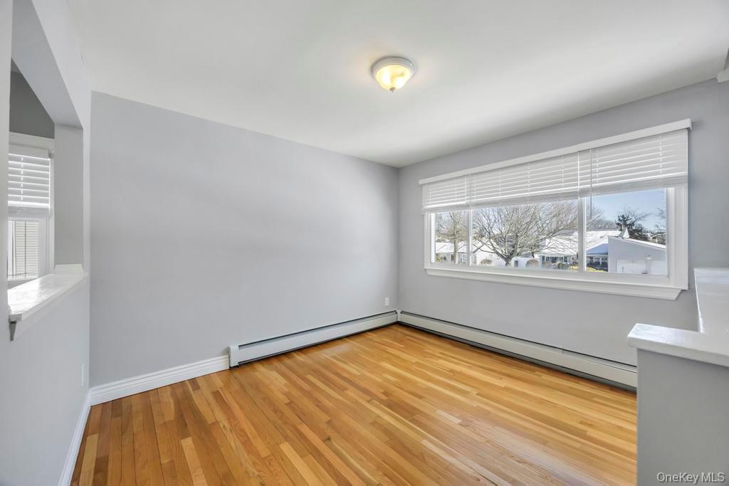 #8 photo, 9 Meadow Avenue, Саффолк ‖ Medford , NY 11763