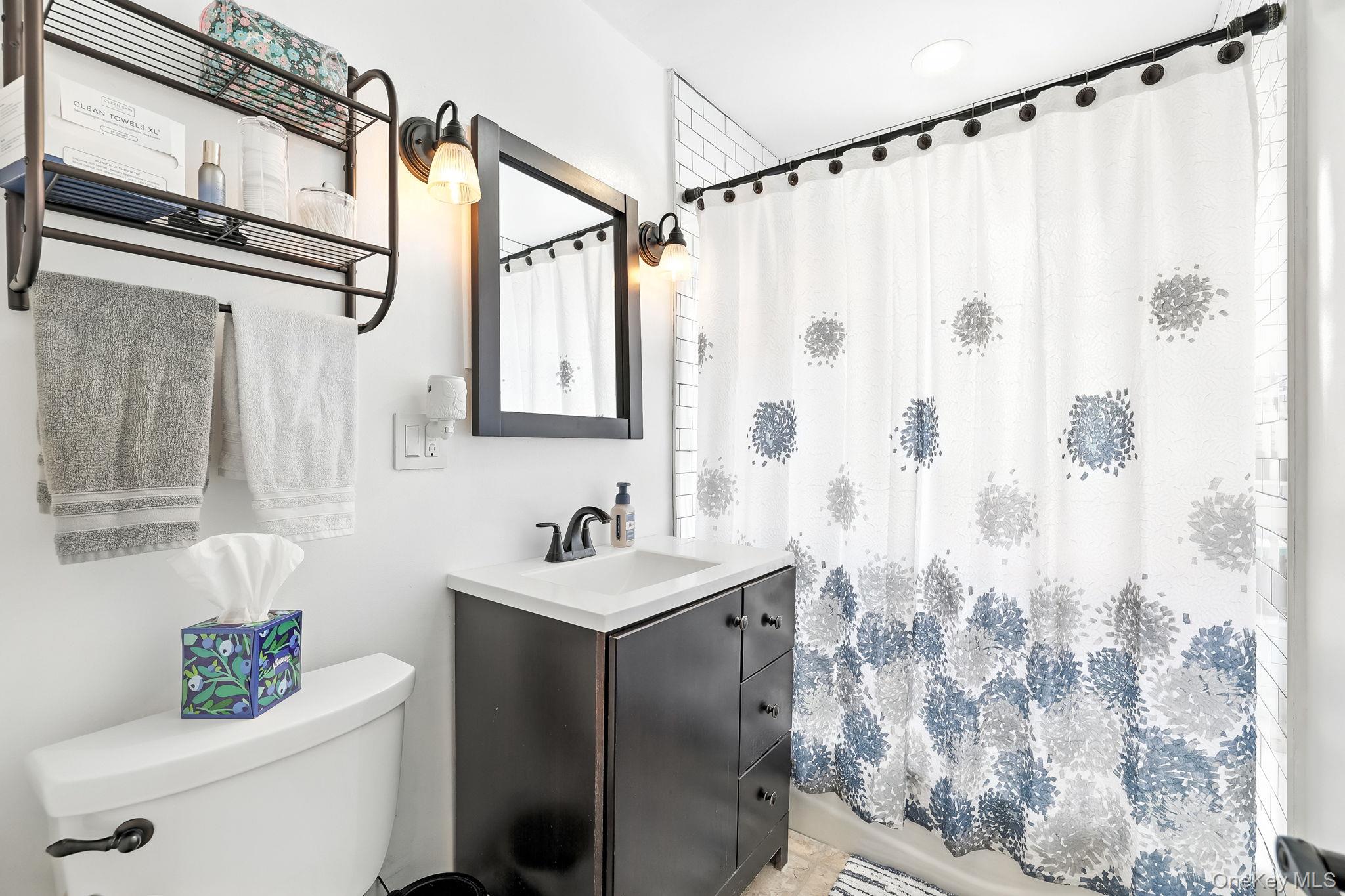 #16 photo, 238 Swinton Avenue, Bronx , NY 10465