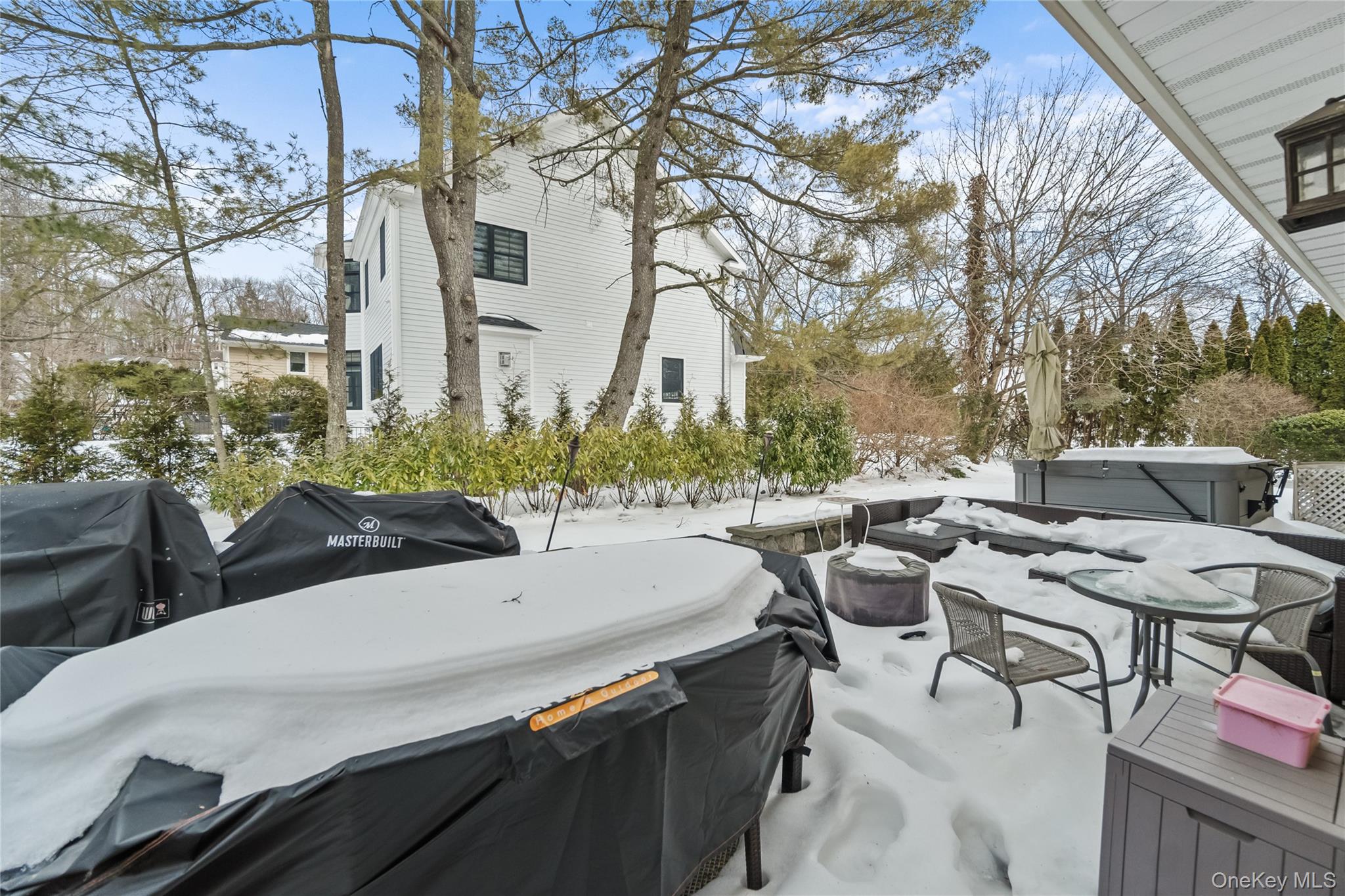 #2 photo, 3 Greentree Drive, Scarsdale , NY 10583