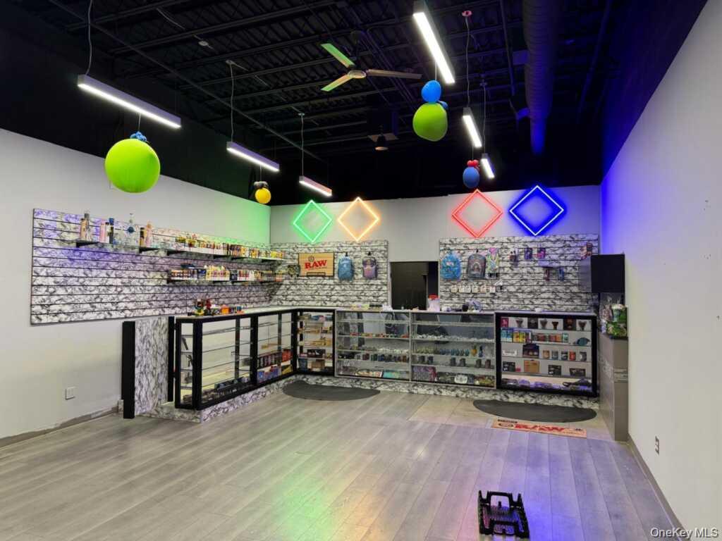 #4 photo, 368 New Hempstead Road, New City , NY 10956