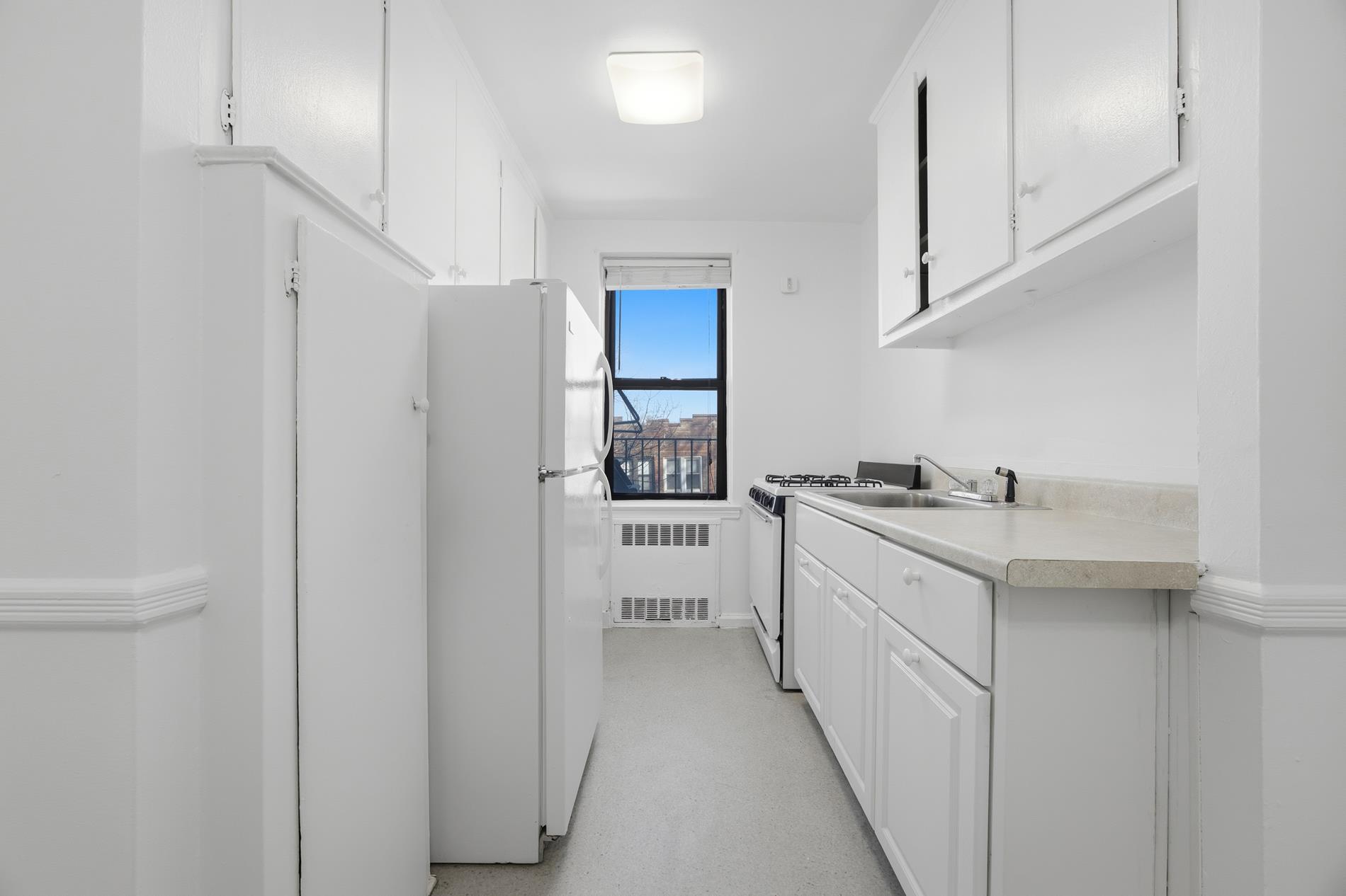 #6 photo, 302 96th Street, Fort Hamilton , NY 11209