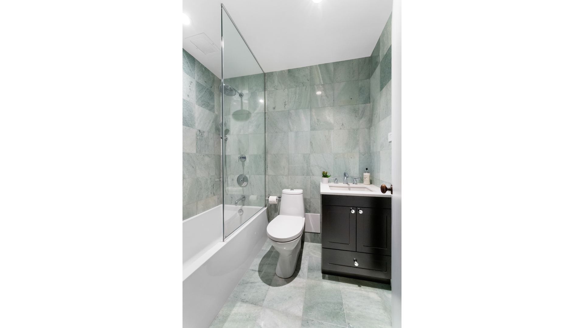 #11 photo, 106 CENTRAL Park S, Central Park South , NY 10019