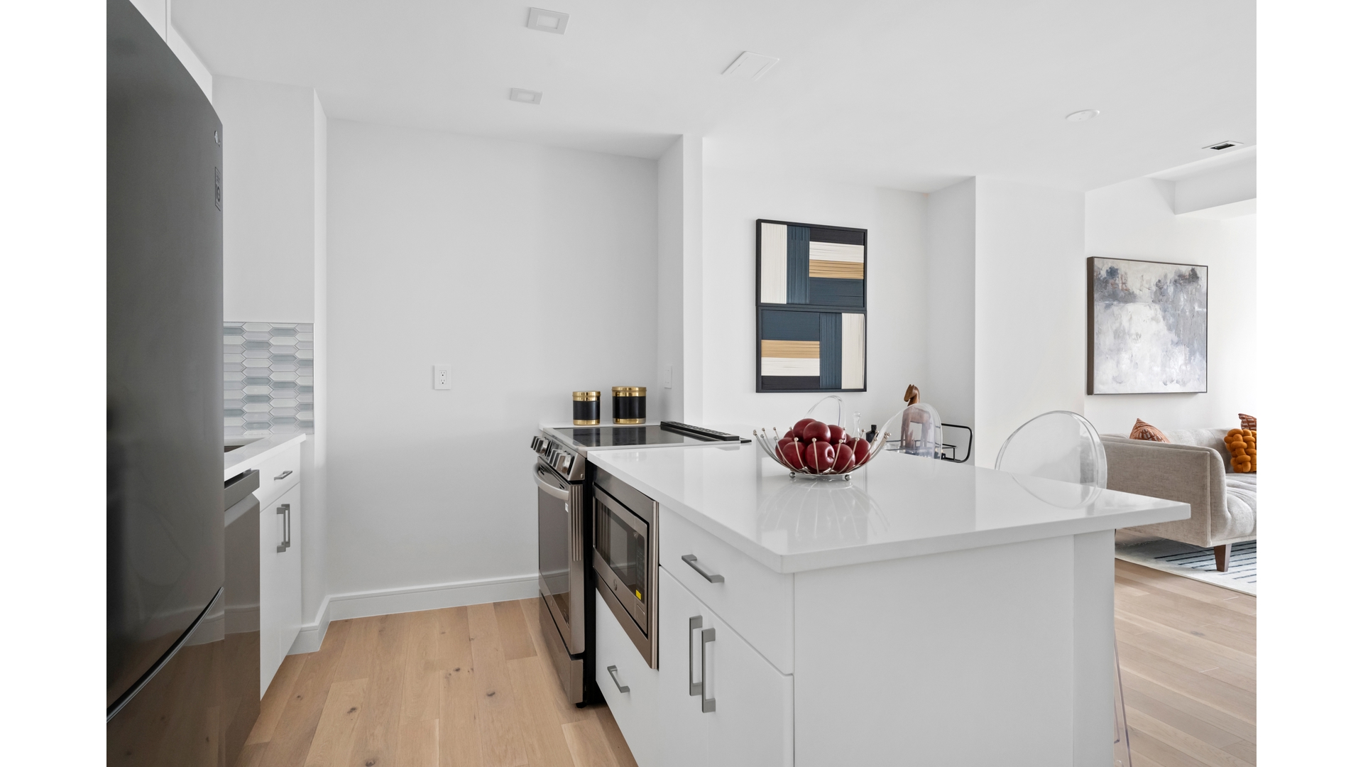 #4 photo, 106 CENTRAL Park S, Central Park South , NY 10019