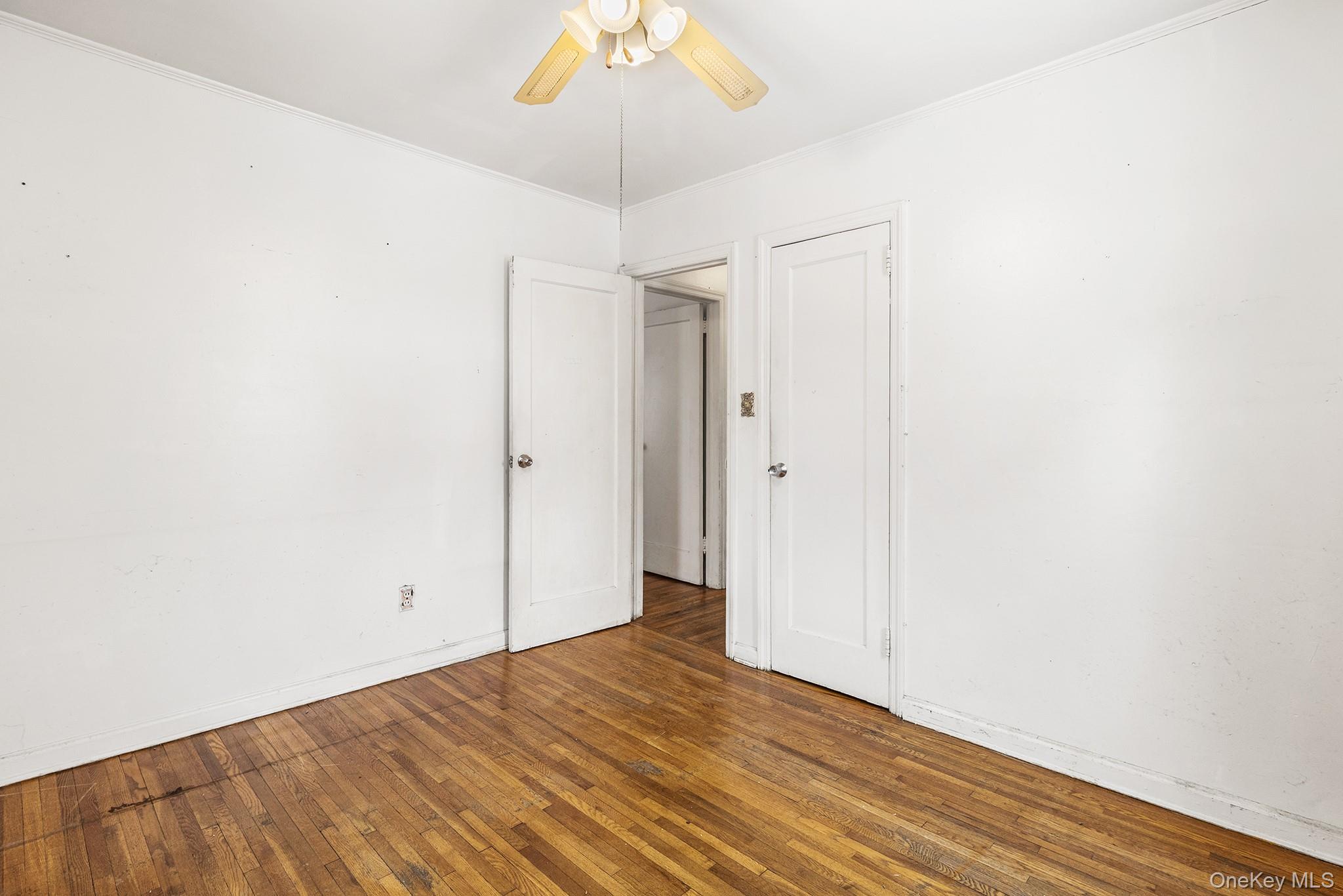 #14 photo, 336 Herricks Road, Mineola , NY 11501