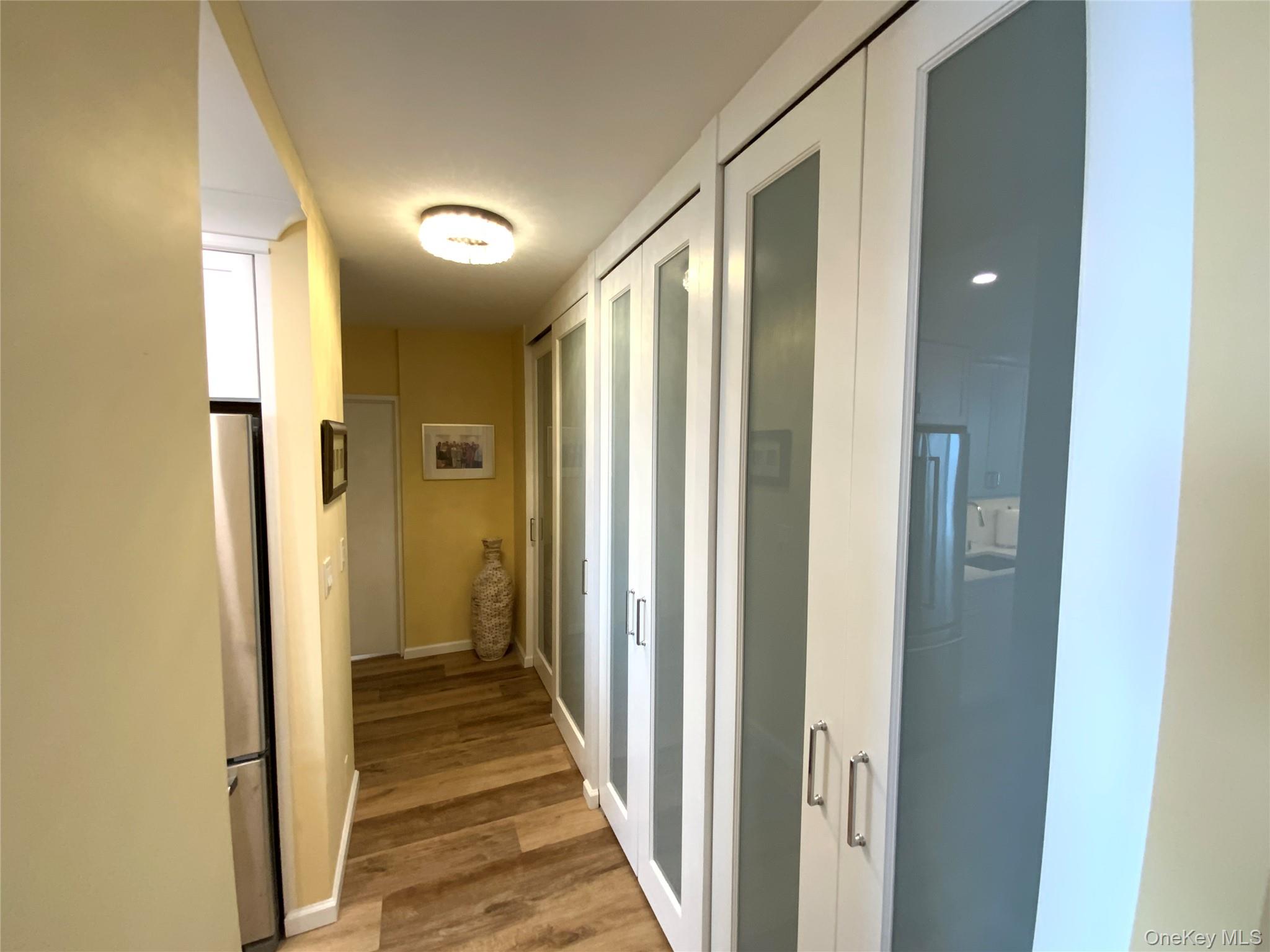 #17 photo, 27110 Grand Central Parkway, Floral Park , NY 11005